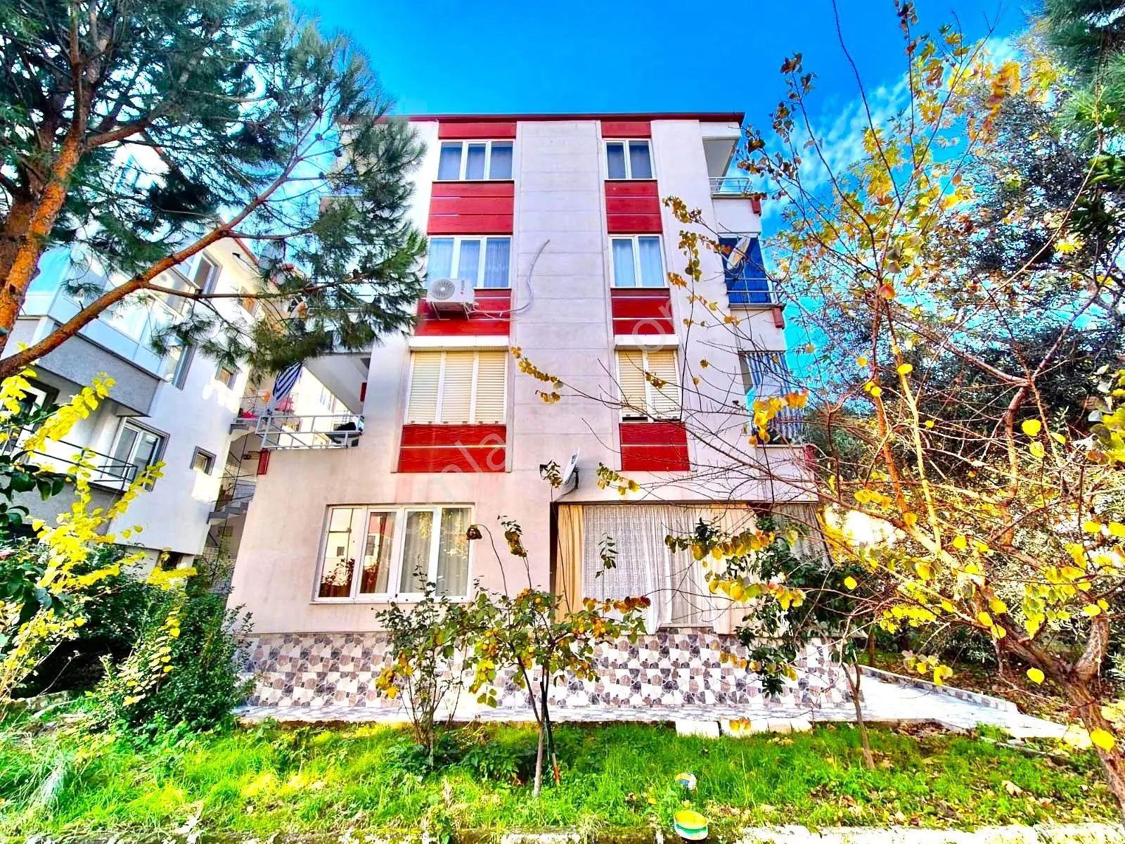 𝄞Melodi'Den Her Cebe Uygun 2+1 Ön Cephe Ara Kat Ayrı Mutfaklı Site İçerisinde Da...
