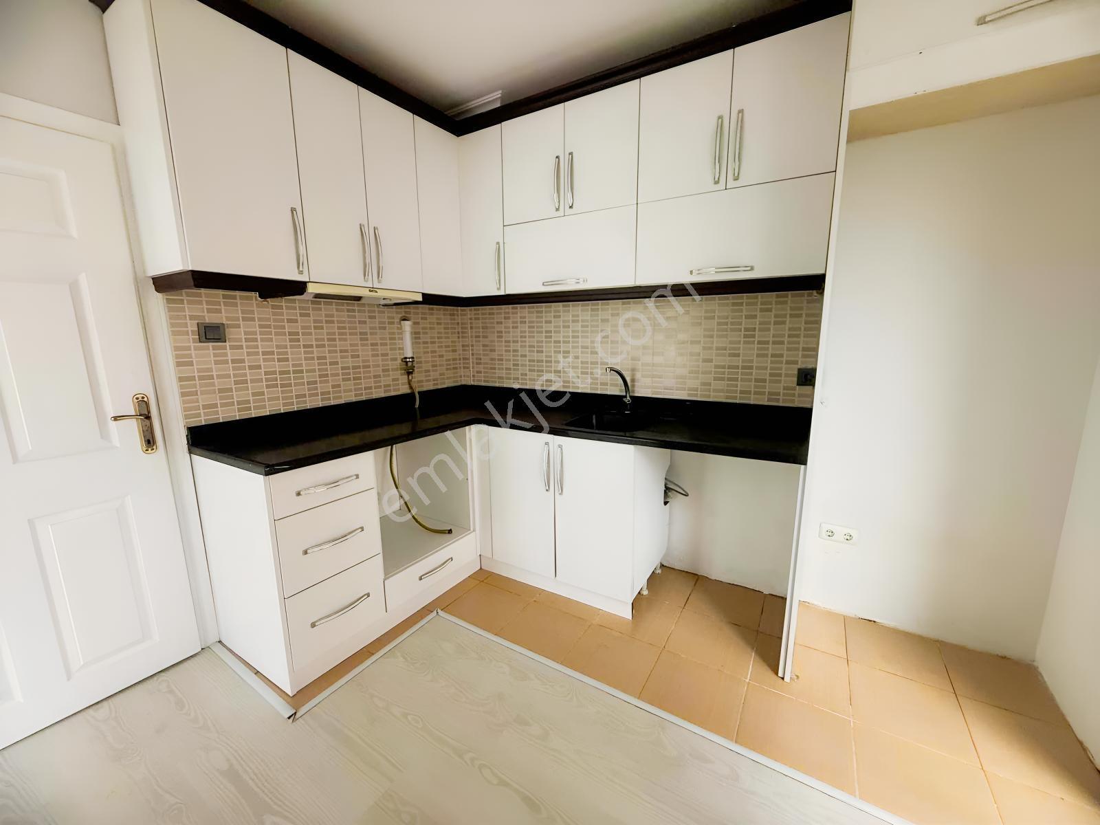 Reksa'dan Merkezde 3+1 Satılık Daire — fotoğraf 9