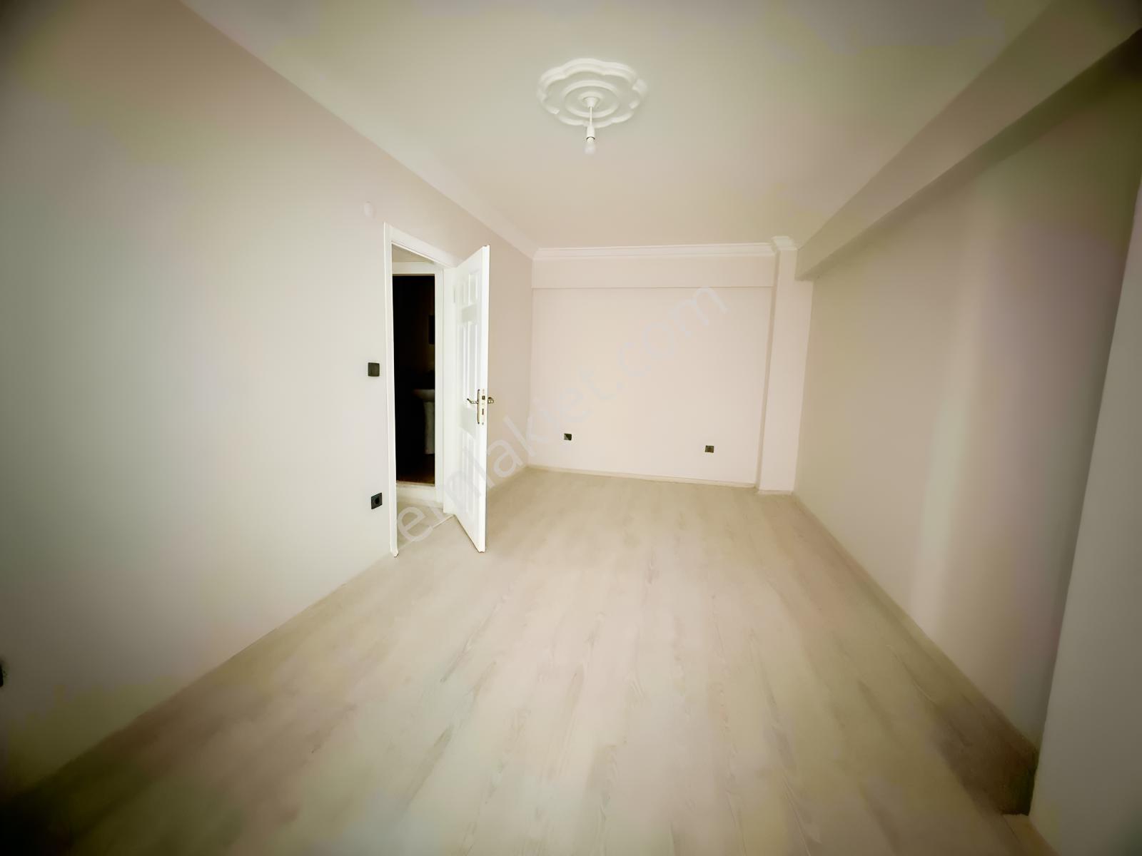Reksa'dan Merkezde 3+1 Satılık Daire — fotoğraf 13