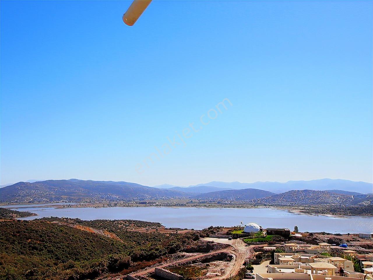 Full Manzaralı Büyük Bahçeli Köşebaşı Ev Özel Plajlı Sitede Acil — fotoğraf 3