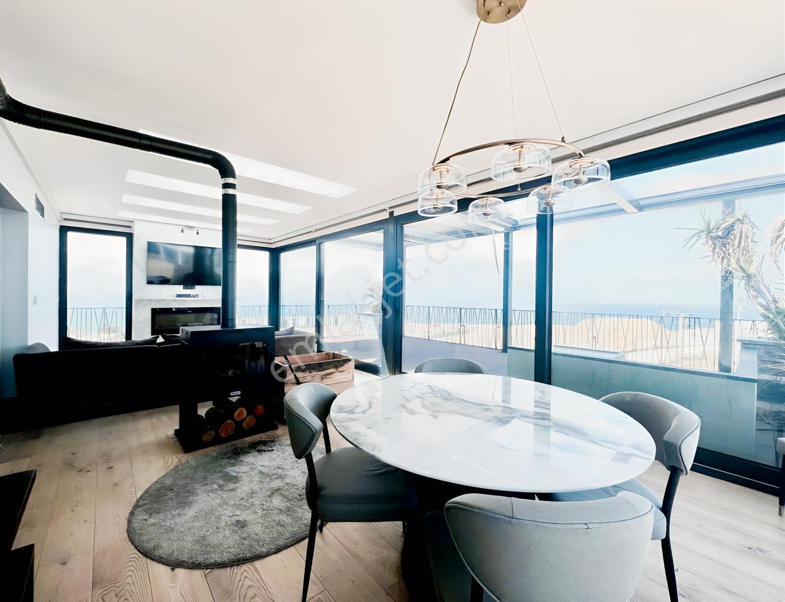 Çeşme Dalyan Da Full Deniz Manzaralı 135 M2 Teraslı Satılık 1+1 — fotoğraf 6