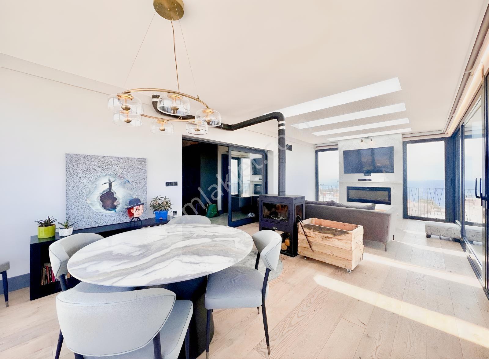 Çeşme Dalyan Da Full Deniz Manzaralı 135 M2 Teraslı Satılık 1+1 — fotoğraf 9