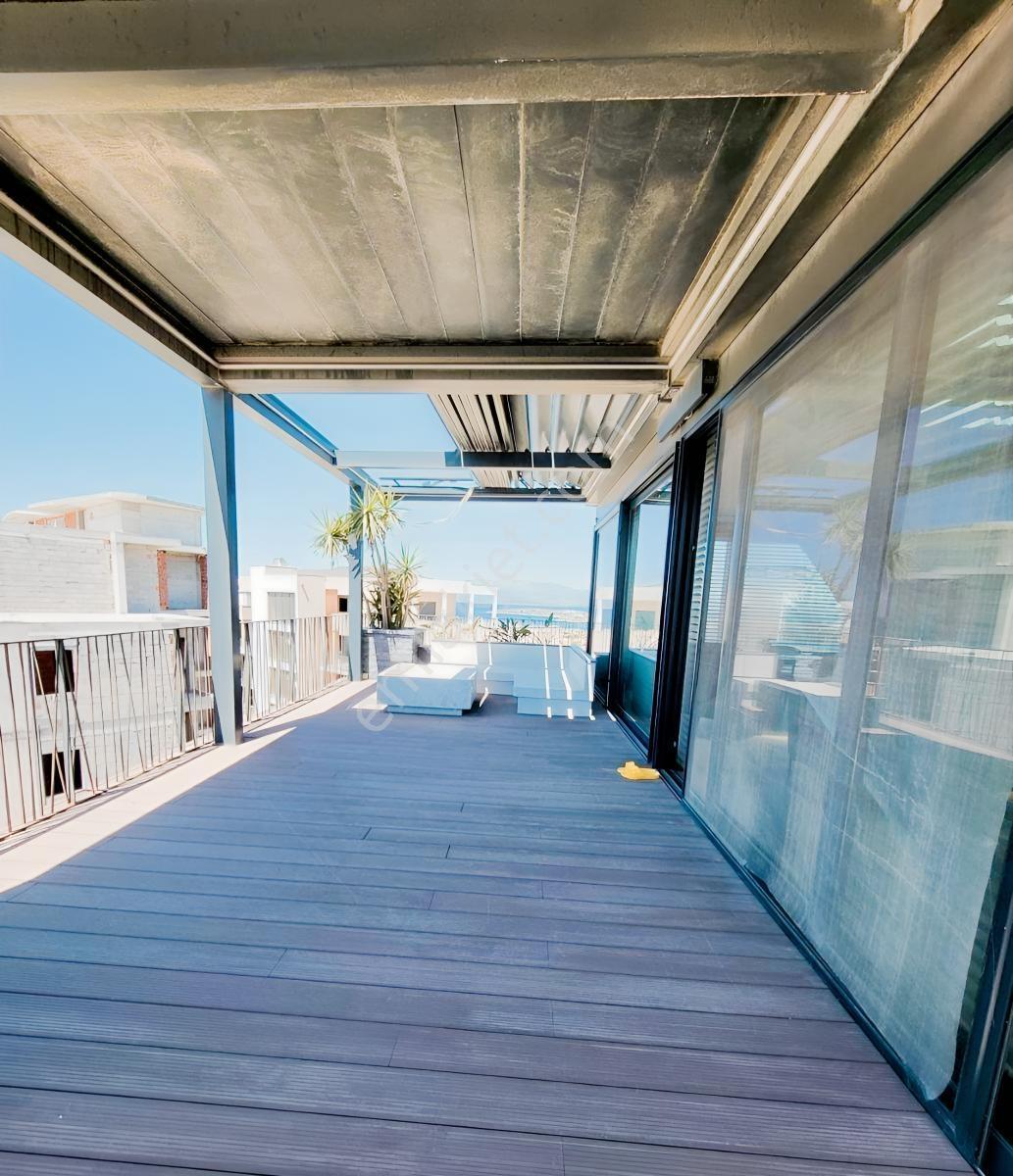 Çeşme Dalyan Da Full Deniz Manzaralı 135 M2 Teraslı Satılık 1+1 — fotoğraf 19