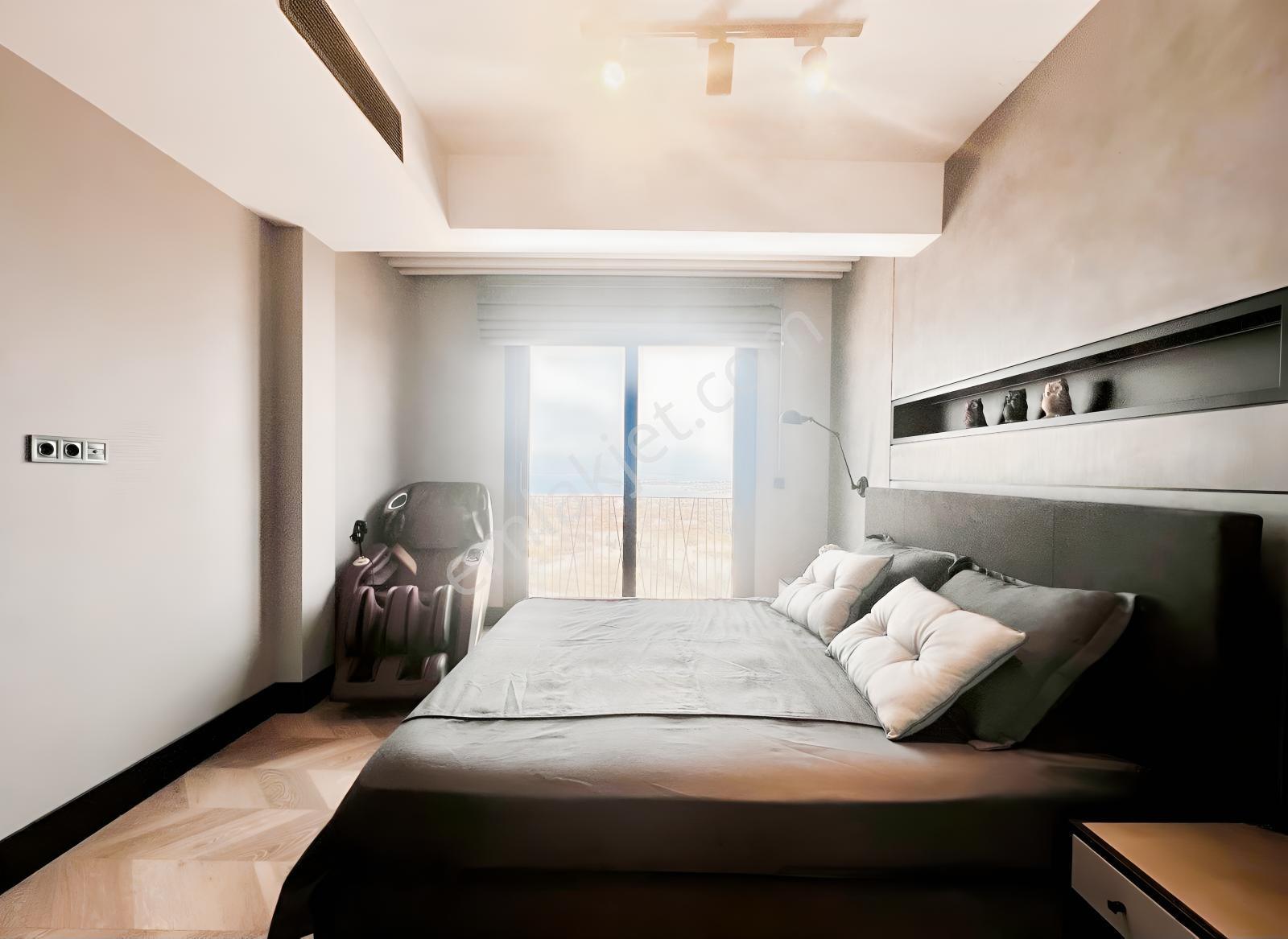 Çeşme Dalyan Da Full Deniz Manzaralı 135 M2 Teraslı Satılık 1+1 — fotoğraf 25
