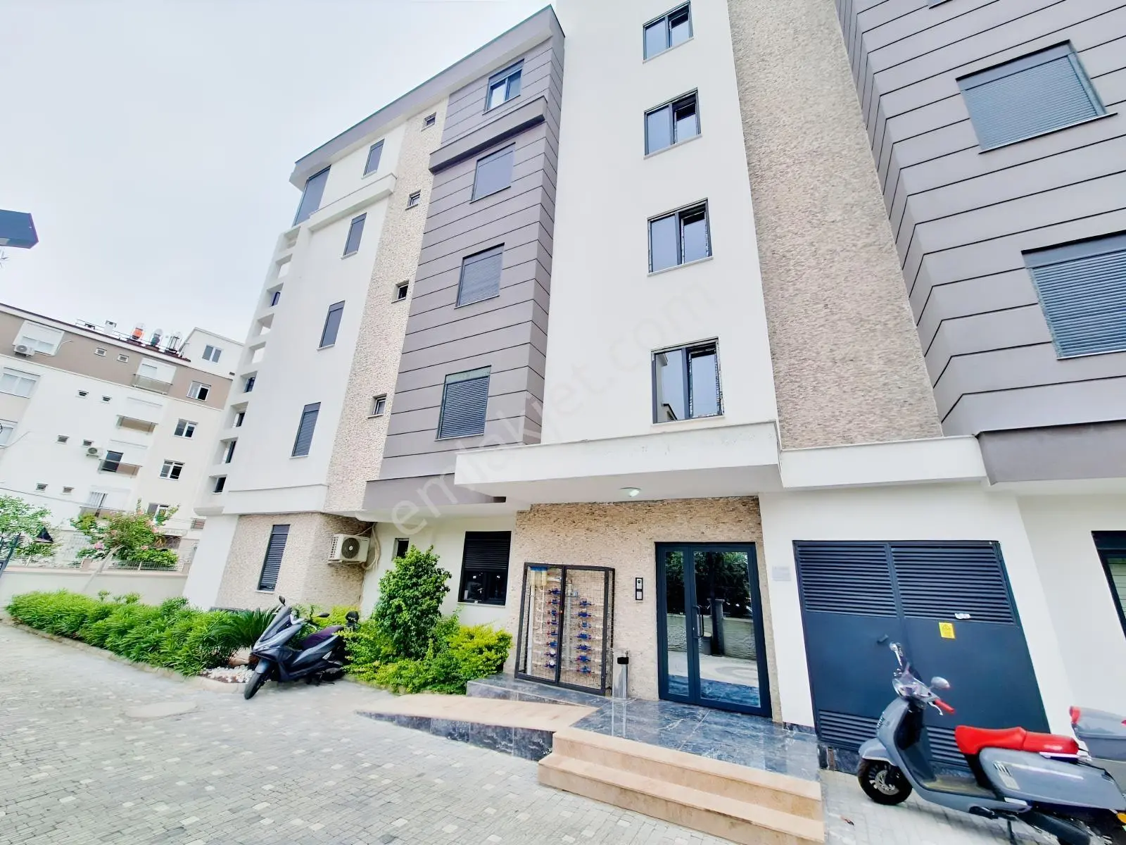 Kepez Şelalede Havuzlu Lüx Site 2+1 3 Cepheli — fotoğraf 25