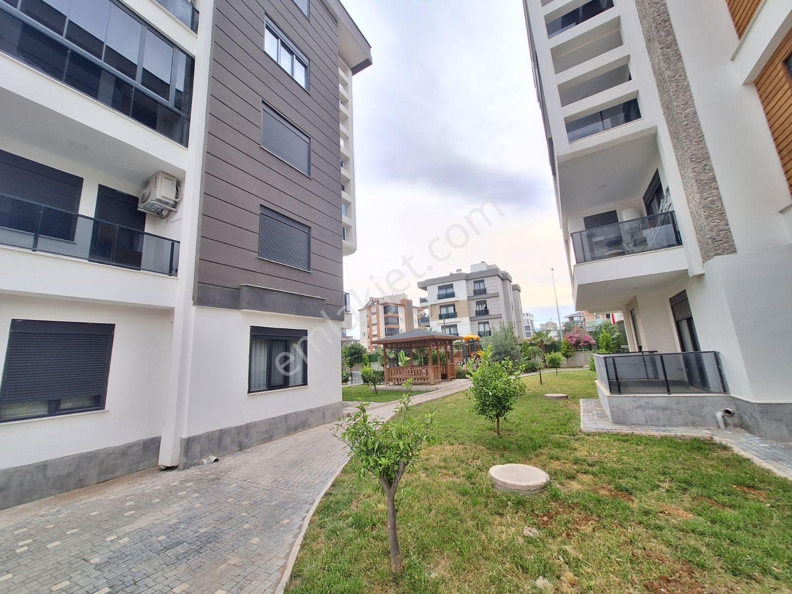Kepez Şelalede Havuzlu Lüx Site 2+1 3 Cepheli — fotoğraf 26