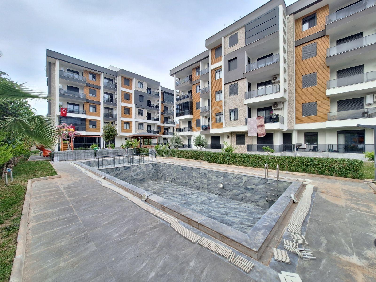 Kepez Şelalede Havuzlu Lüx Site 2+1 3 Cepheli — fotoğraf 29
