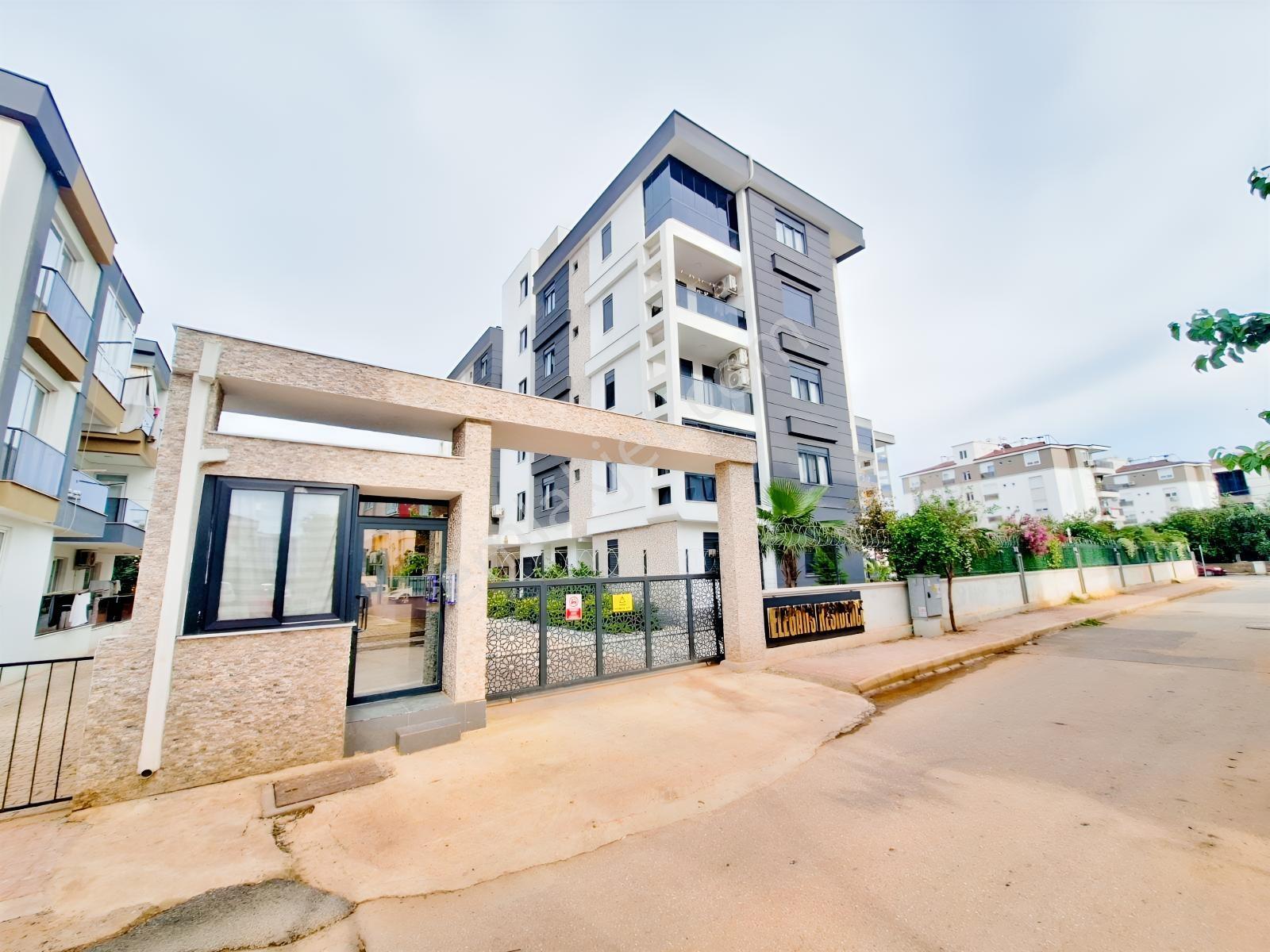 Kepez Şelalede Havuzlu Lüx Site 2+1 3 Cepheli — fotoğraf 32