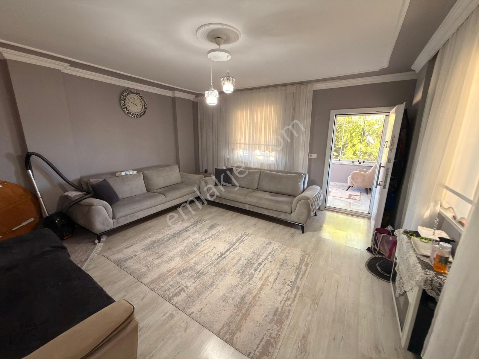 Yeniçiftlikte 170 M² Arsa İçinde 3 Katlı Müstakil Villa — fotoğraf 12