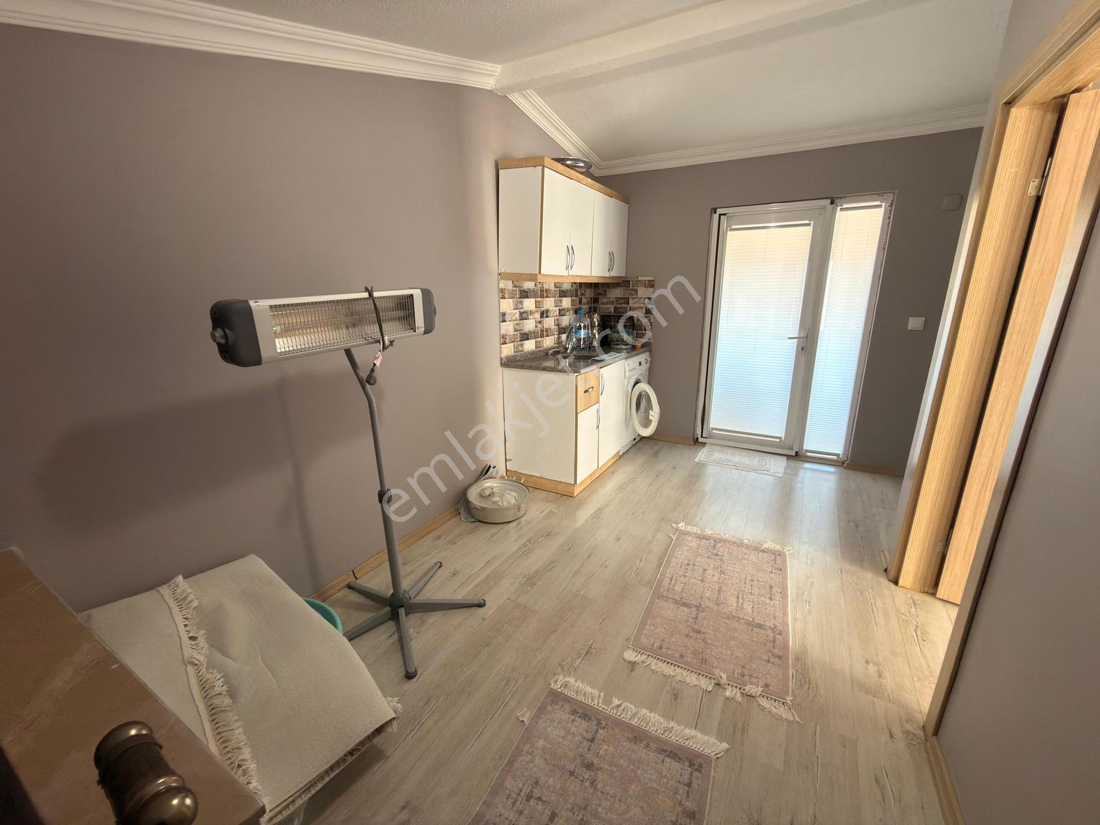 Yeniçiftlikte 170 M² Arsa İçinde 3 Katlı Müstakil Villa — fotoğraf 20