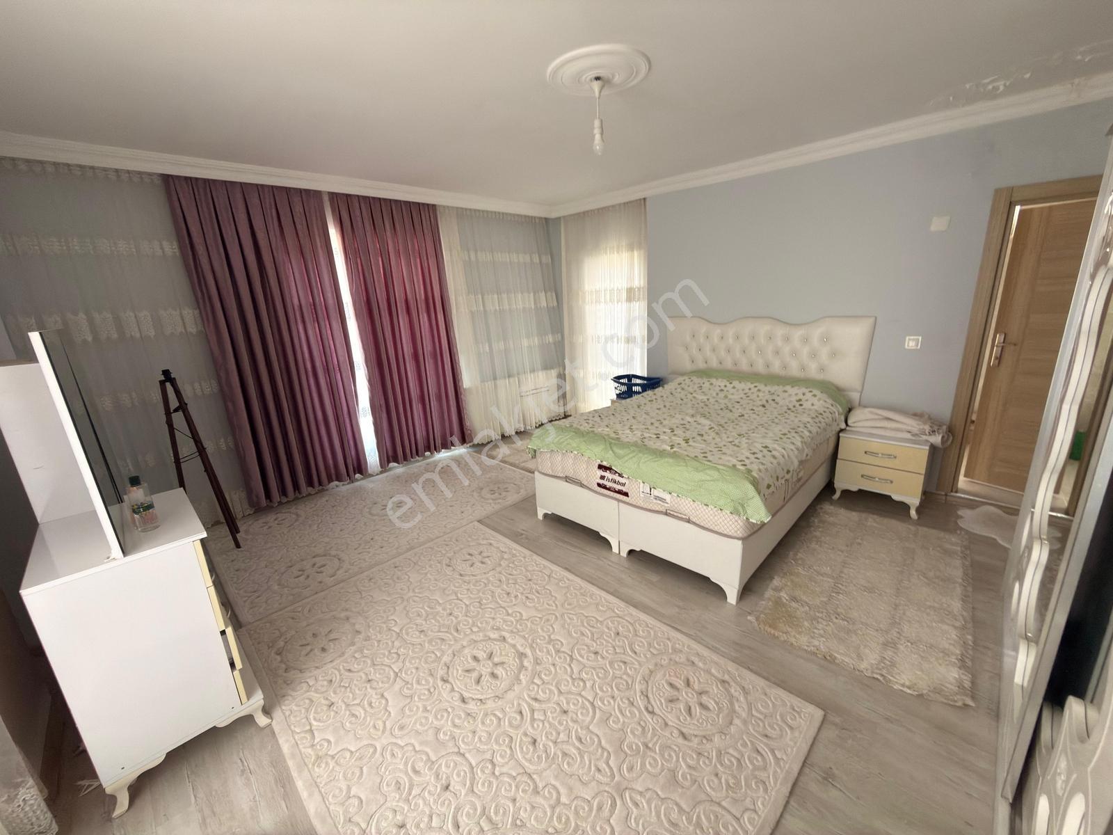 Yeniçiftlikte 170 M² Arsa İçinde 3 Katlı Müstakil Villa — fotoğraf 22