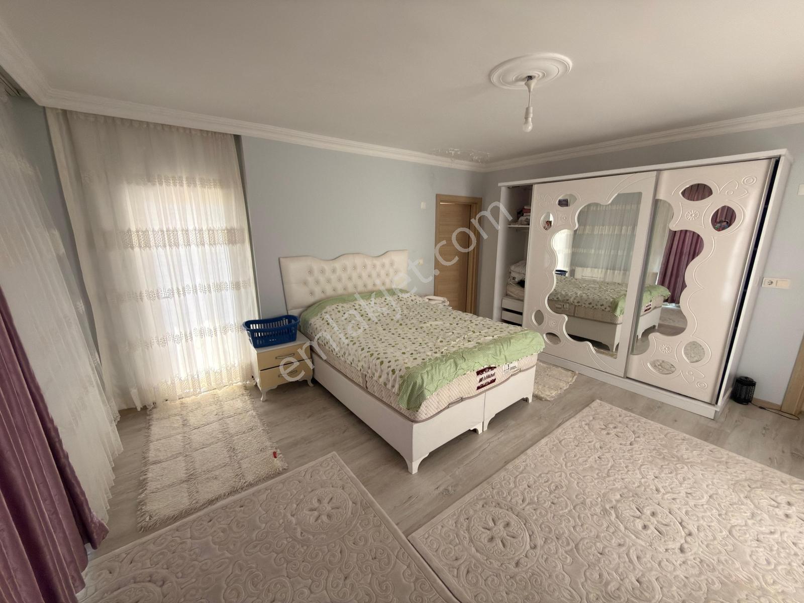 Yeniçiftlikte 170 M² Arsa İçinde 3 Katlı Müstakil Villa — fotoğraf 23