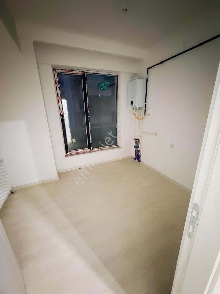 Maras Caddesi Uzerinde 2+1 Satılık Mesken Tapulu — fotoğraf 14