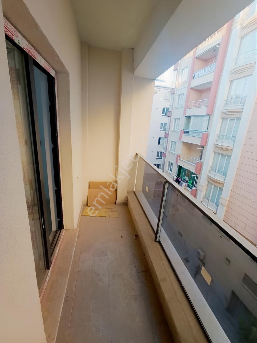 Maras Caddesi Uzerinde 2+1 Satılık Mesken Tapulu — fotoğraf 24