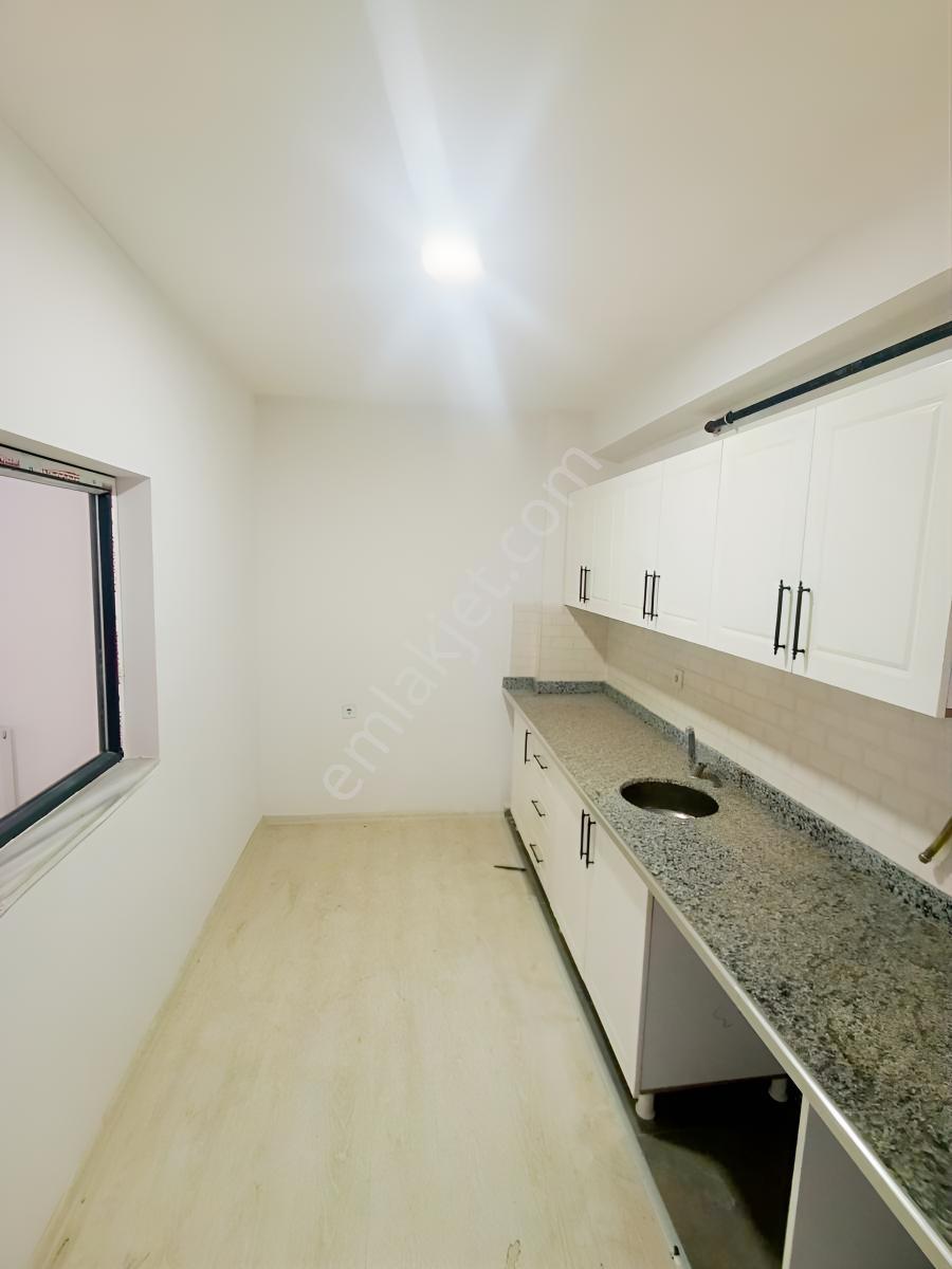 Maras Caddesi Uzerinde 2+1 Satılık Mesken Tapulu — fotoğraf 28