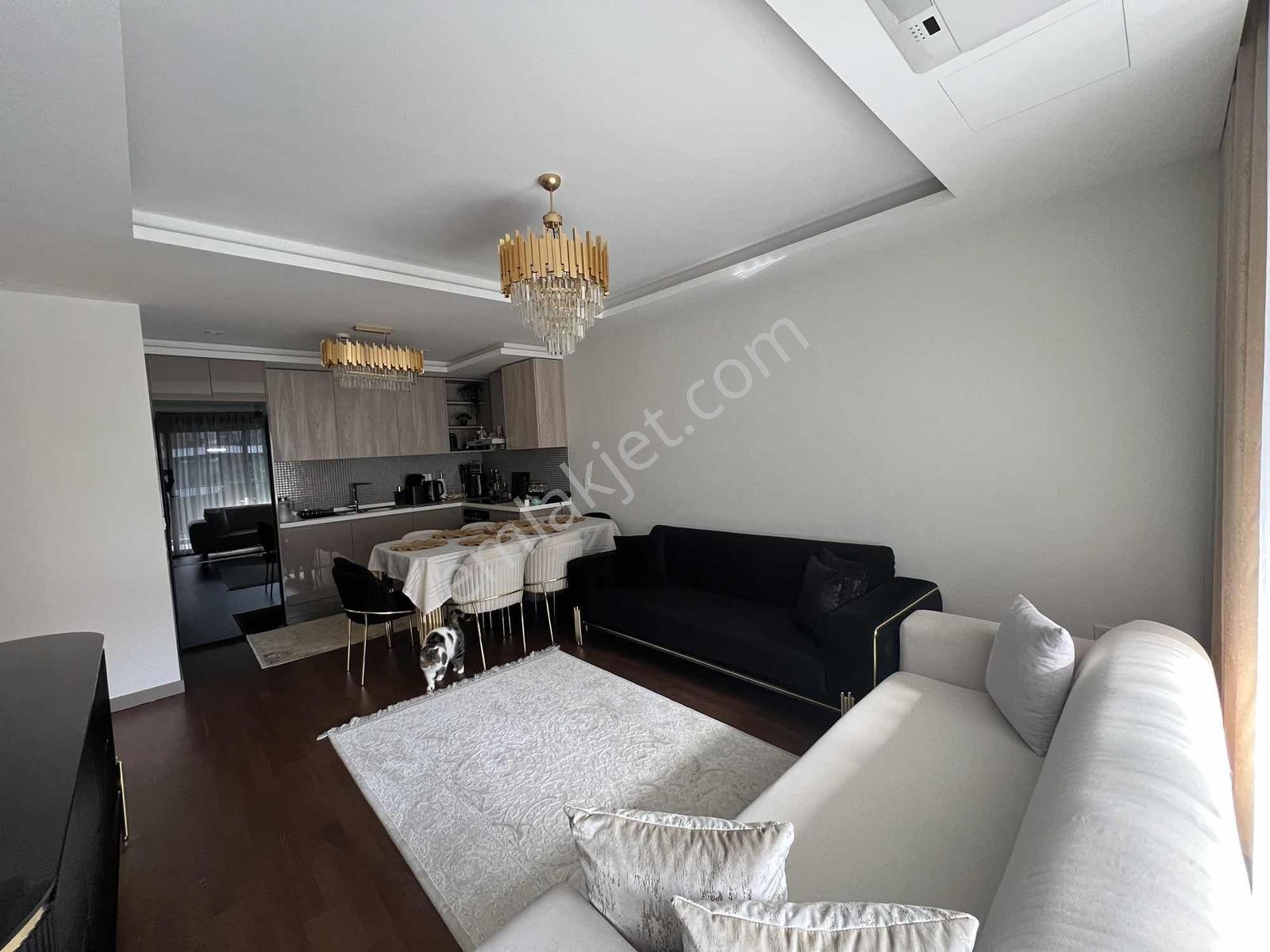 Pasifikten Gaziemir Aryom Koru 2. Etapta Satılık 2+1 Lüx Daire — fotoğraf 9