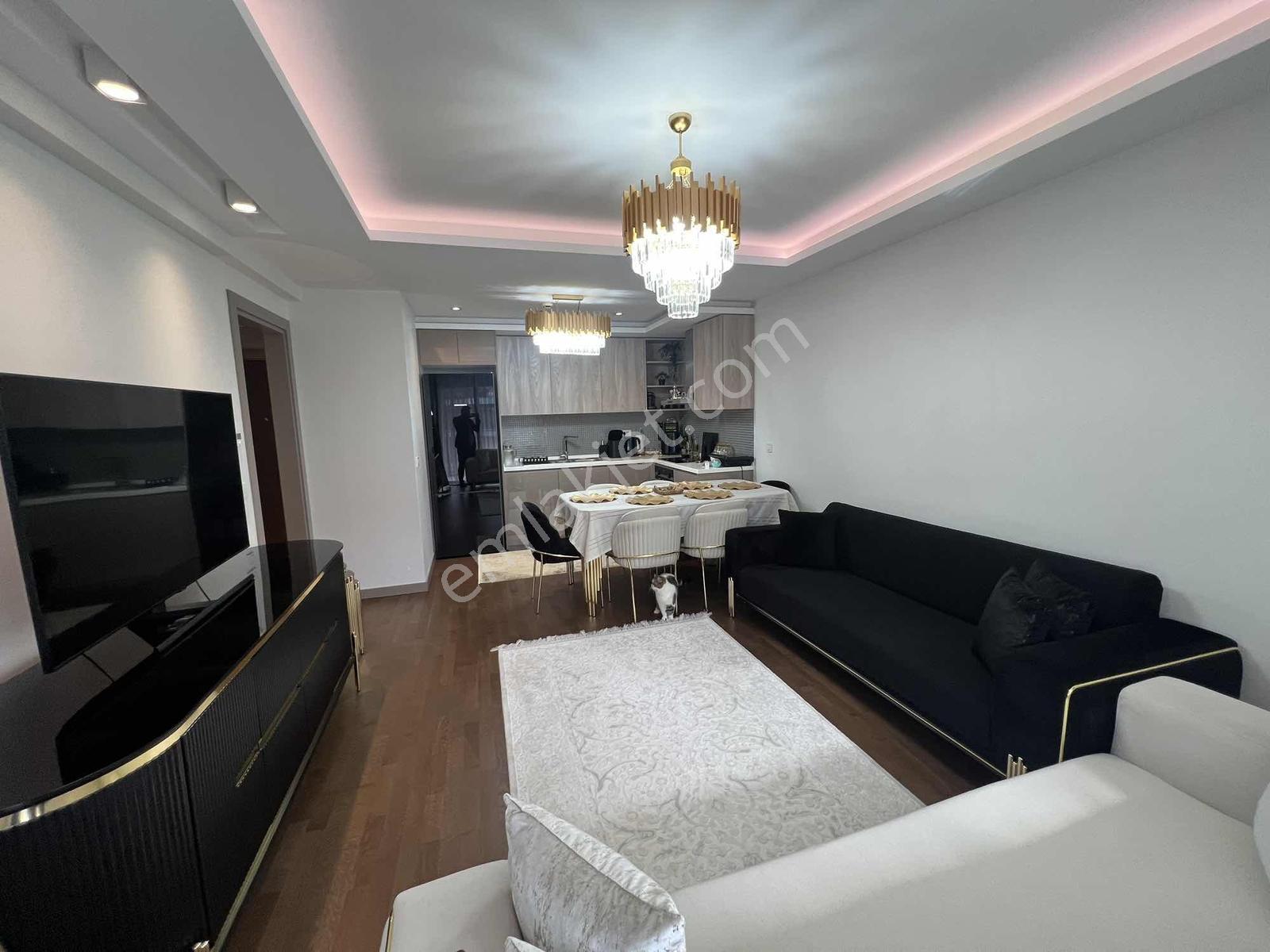 Pasifikten Gaziemir Aryom Koru 2. Etapta Satılık 2+1 Lüx Daire — fotoğraf 10