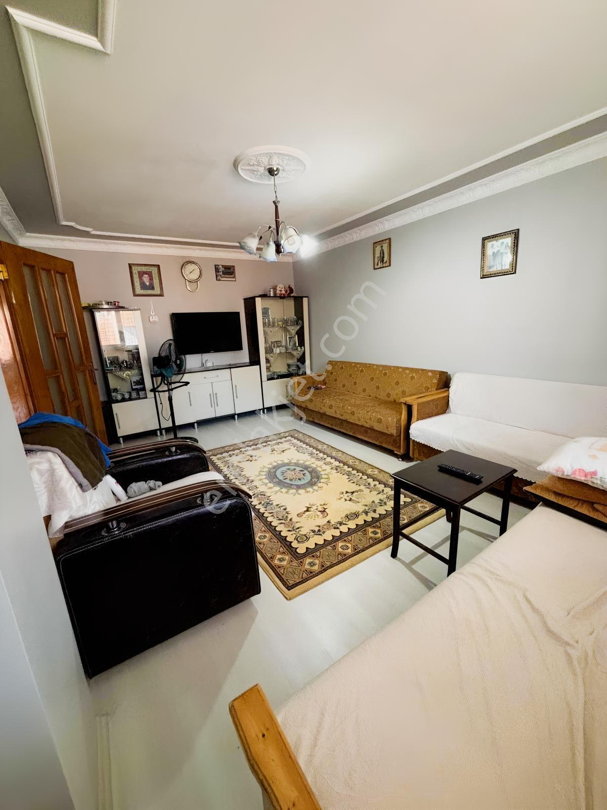 Güllükte 3 Katlı Müstakil Bina, 2 Daire Ve 1 Dükkan — fotoğraf 9