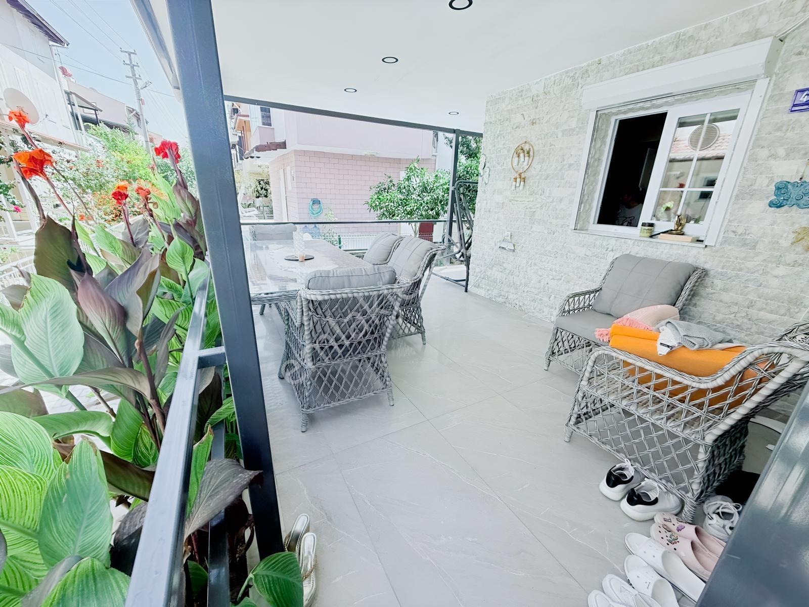 Kuşadası Karaova'da Denize Yakın 4+1 Bakımlı Tripleks Villa — fotoğraf 3