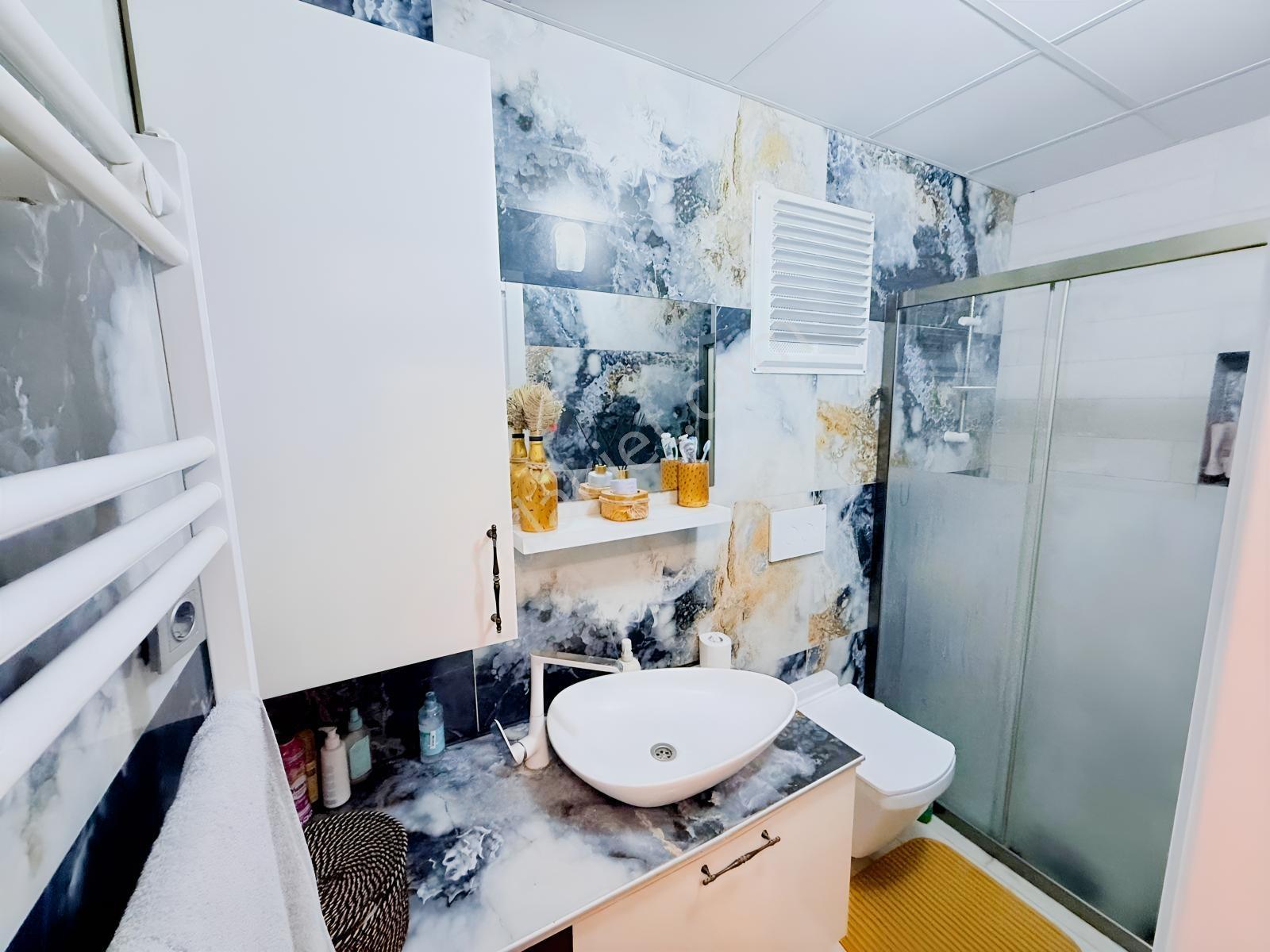 Kuşadası Karaova'da Denize Yakın 4+1 Bakımlı Tripleks Villa — fotoğraf 14