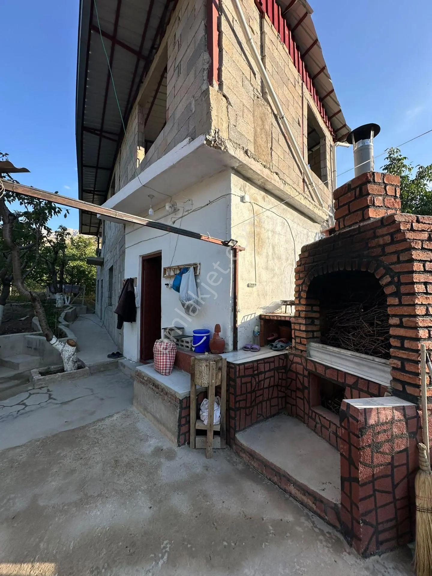 Niğde Ulukışla Darboğaz'Da 1031 M² Bahçeli Müstakil Ev
