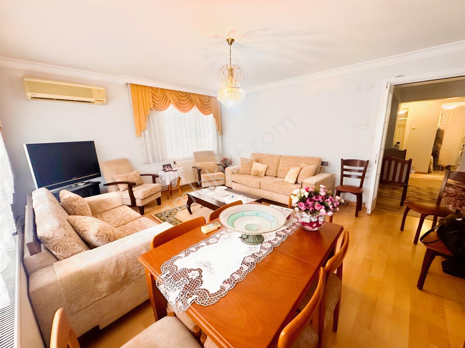 Karşıyaka Alaybey İzban Cepheli Tadilatlı Satılık 2+1 Daire — fotoğraf 24