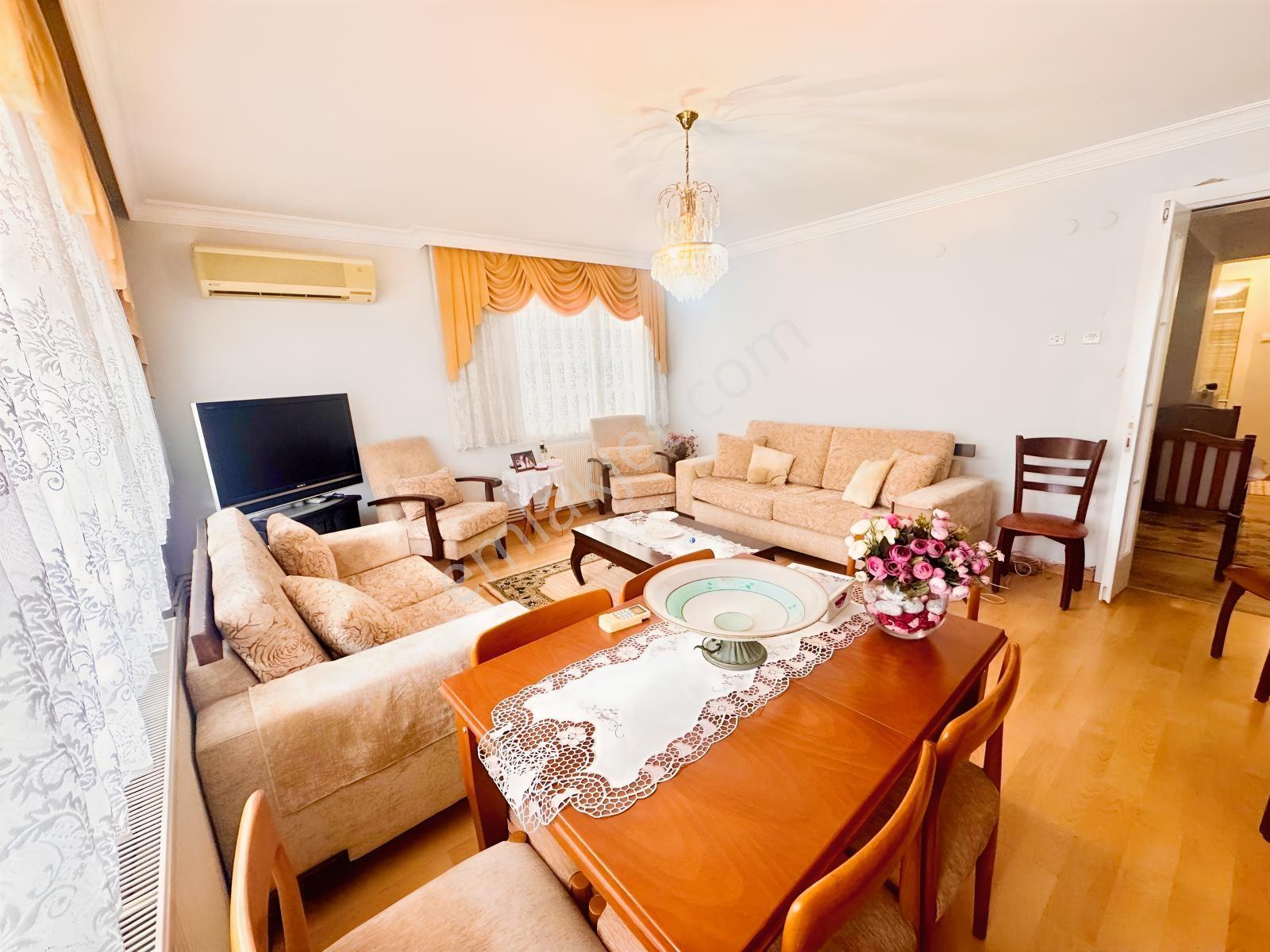 Karşıyaka Alaybey İzban Cepheli Tadilatlı Satılık 2+1 Daire — fotoğraf 25