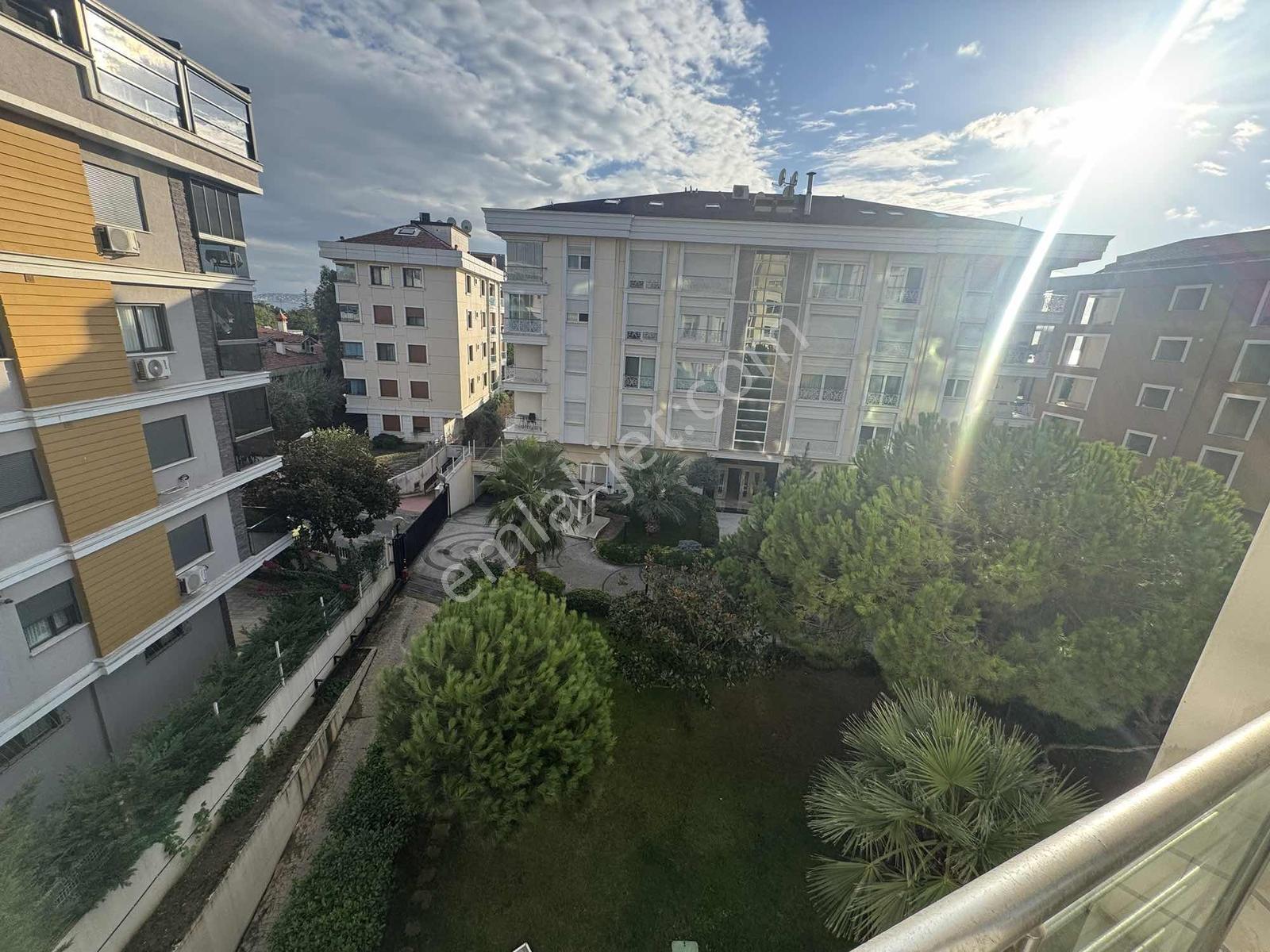 Maltepe Sahil 'sahil İncisi Sitesinde '4+1 Satılık Daire