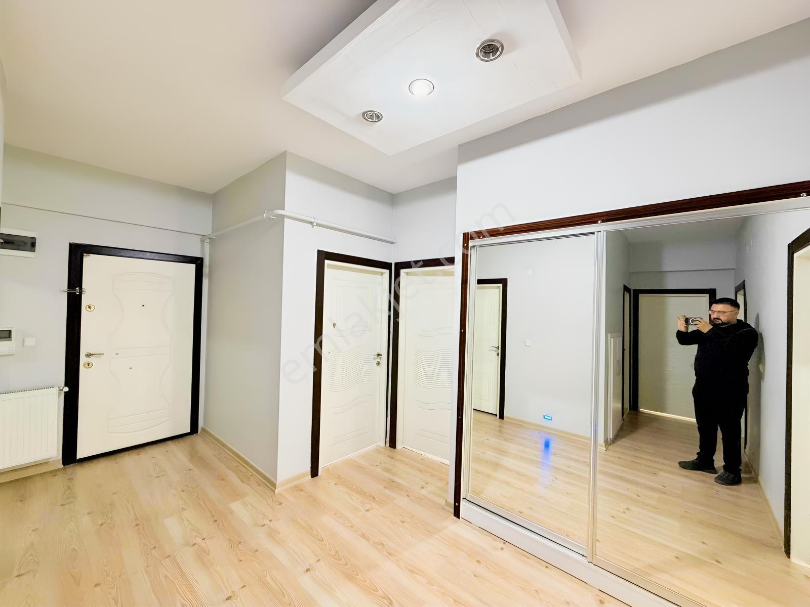 Yusuf Karadağlıdan Yakıncada Az Hsrlı Site İçi Satılık 3+1 Daire — fotoğraf 7