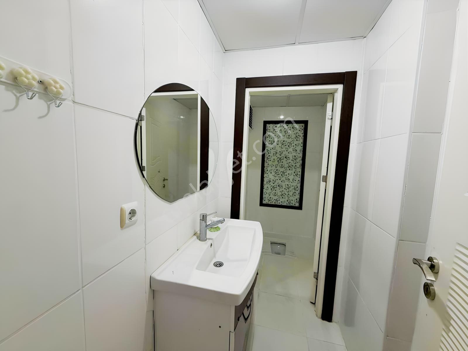 Yusuf Karadağlıdan Yakıncada Az Hsrlı Site İçi Satılık 3+1 Daire — fotoğraf 10