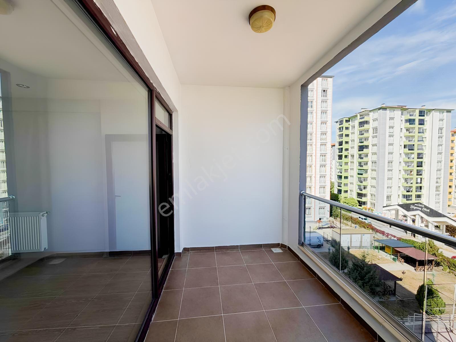 Yusuf Karadağlıdan Yakıncada Az Hsrlı Site İçi Satılık 3+1 Daire — fotoğraf 16