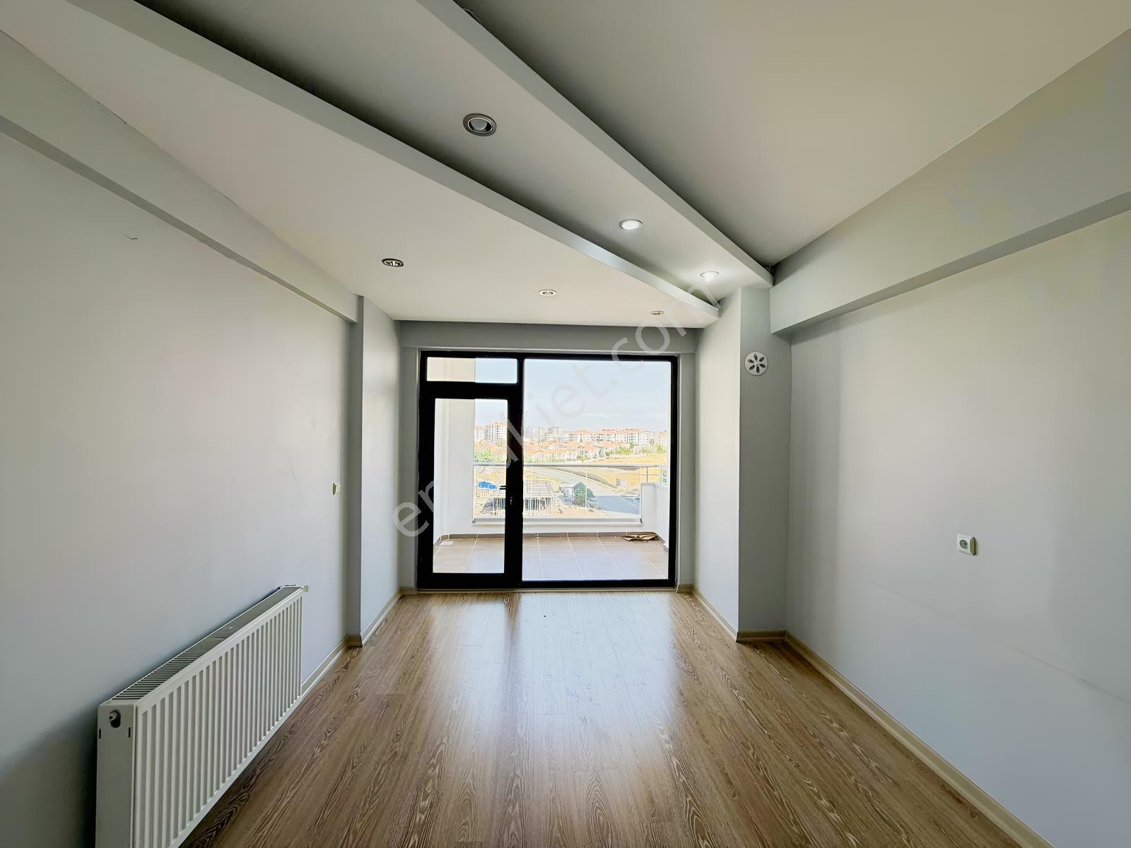 Yusuf Karadağlıdan Yakıncada Az Hsrlı Site İçi Satılık 3+1 Daire — fotoğraf 20