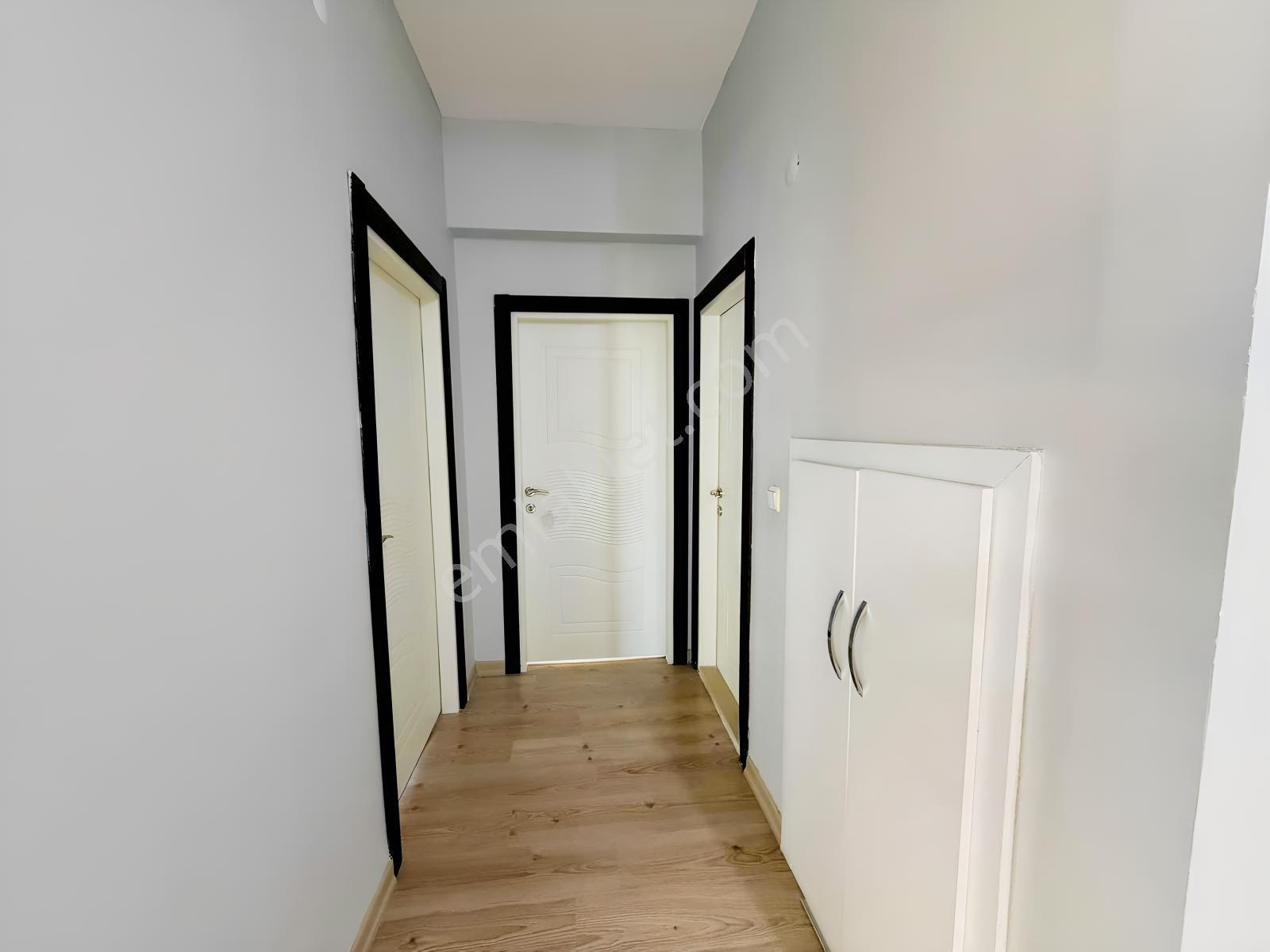 Yusuf Karadağlıdan Yakıncada Az Hsrlı Site İçi Satılık 3+1 Daire — fotoğraf 24