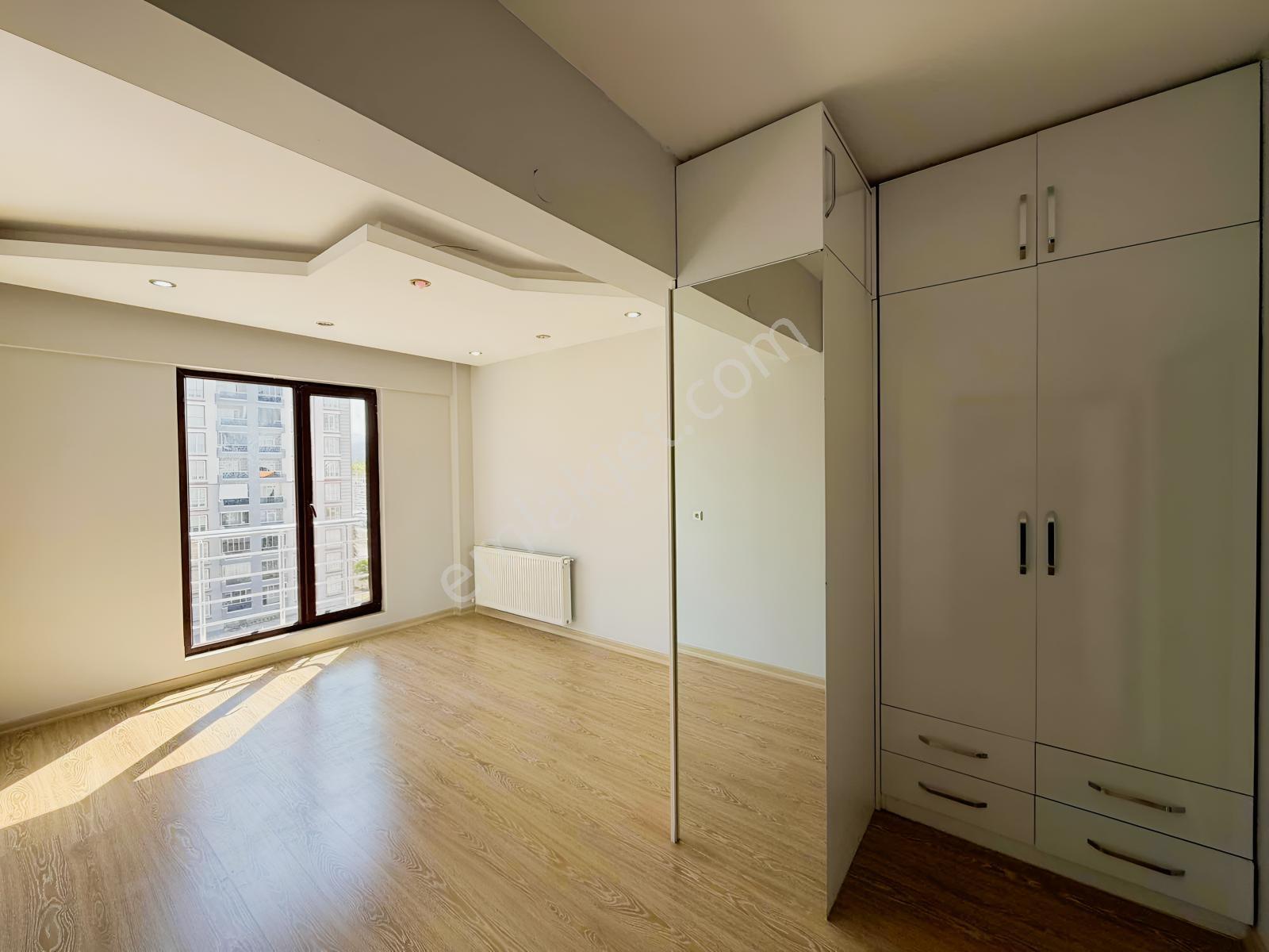 Yusuf Karadağlıdan Yakıncada Az Hsrlı Site İçi Satılık 3+1 Daire — fotoğraf 34