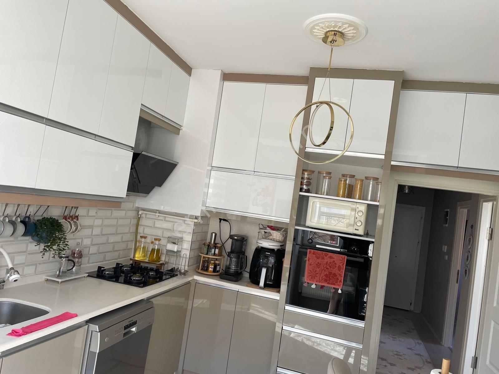Çorum Truva Gayrimenkul Satıyor Aşıklar Tepesi Altı Sıla Düğün Salonu Civarı 3+1 130 M2 Daire — fotoğraf 2