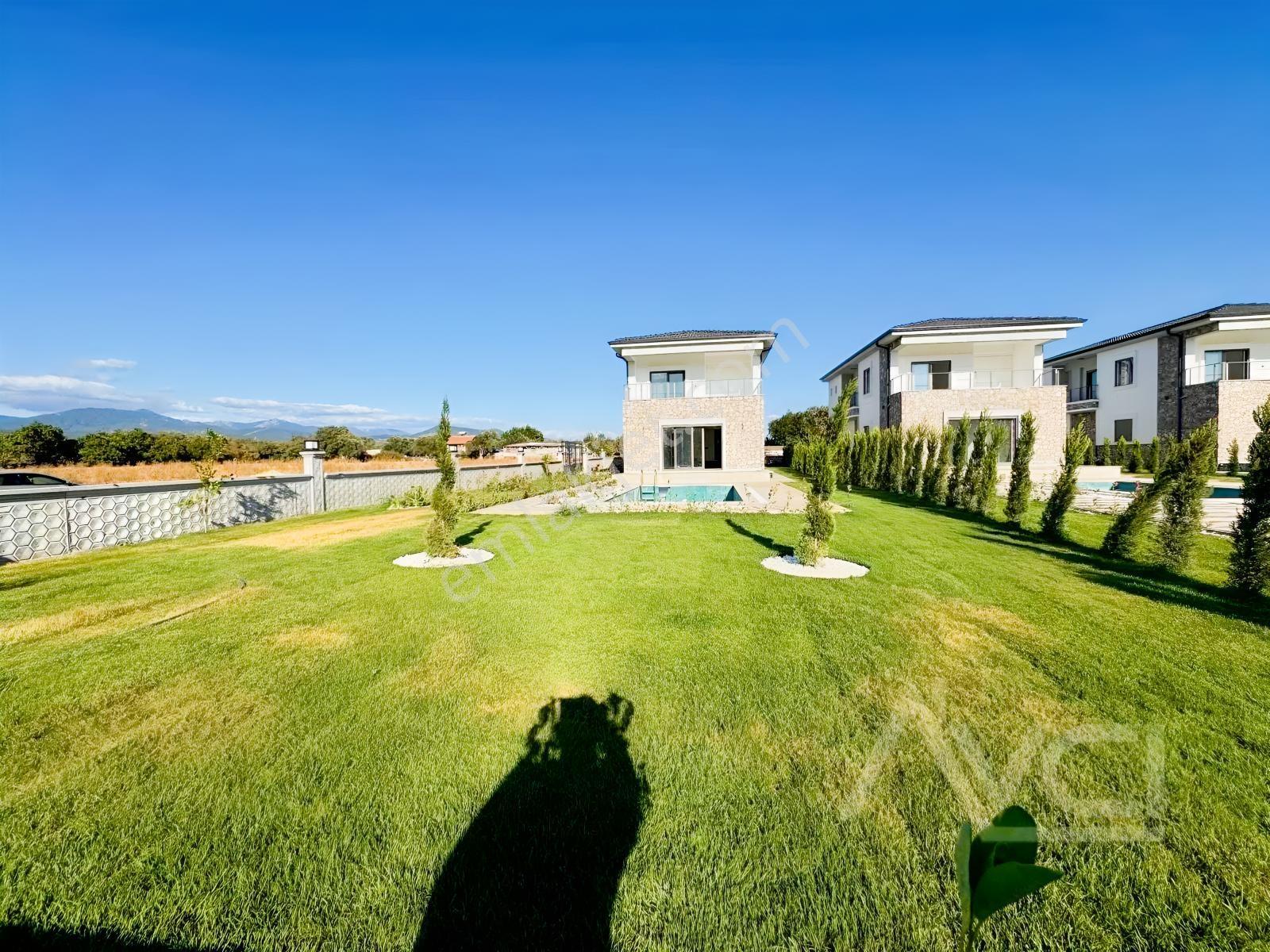 Avcı'dan 600m2 Arsalı Tam Müstakil Havuzlu Villa — fotoğraf 10