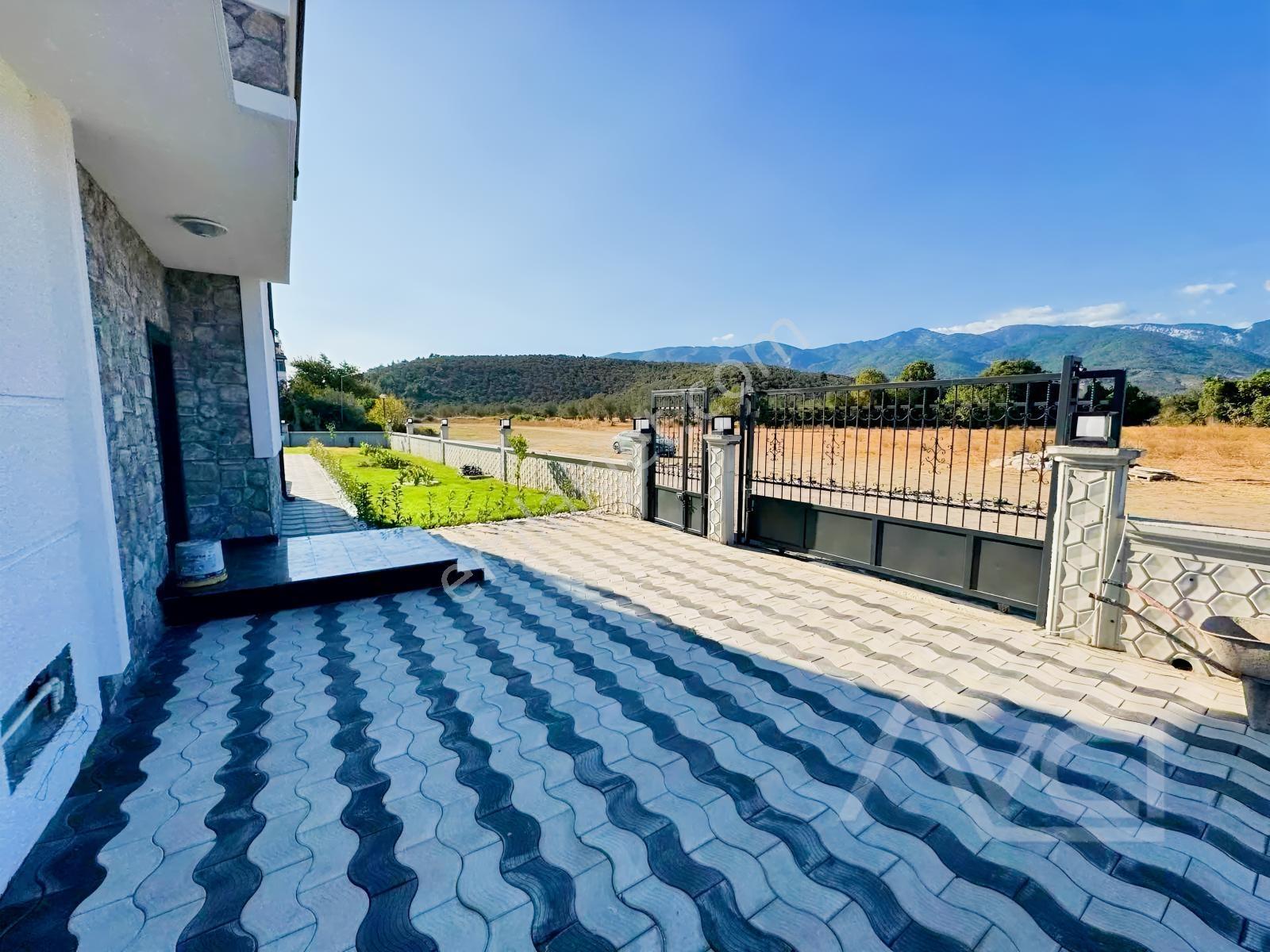 Avcı'dan 600m2 Arsalı Tam Müstakil Havuzlu Villa — fotoğraf 16