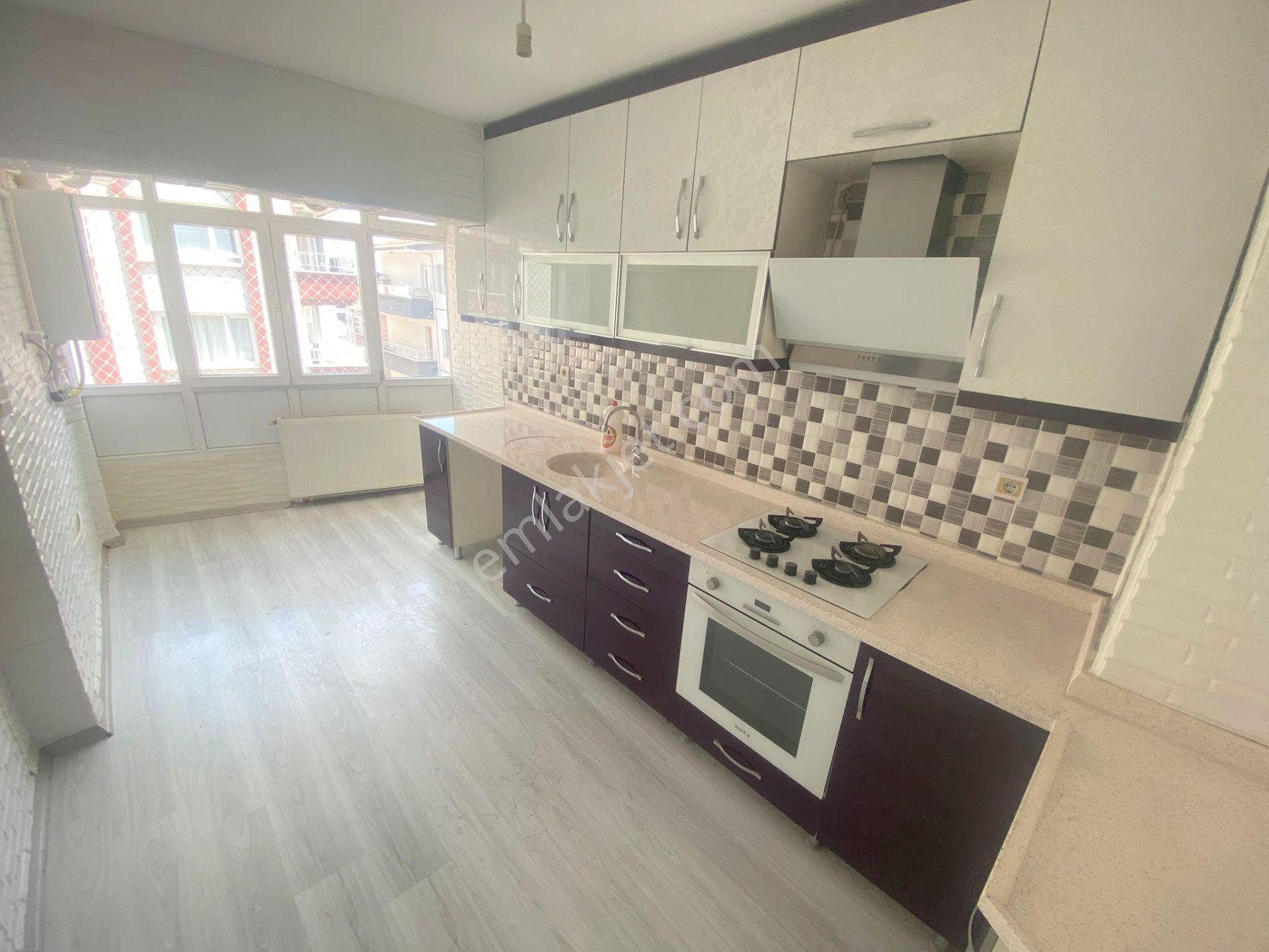 Hemdem Gayrimenkul'den Topçu'da Geniş Ferah 6+1 Satılık Daire — fotoğraf 2