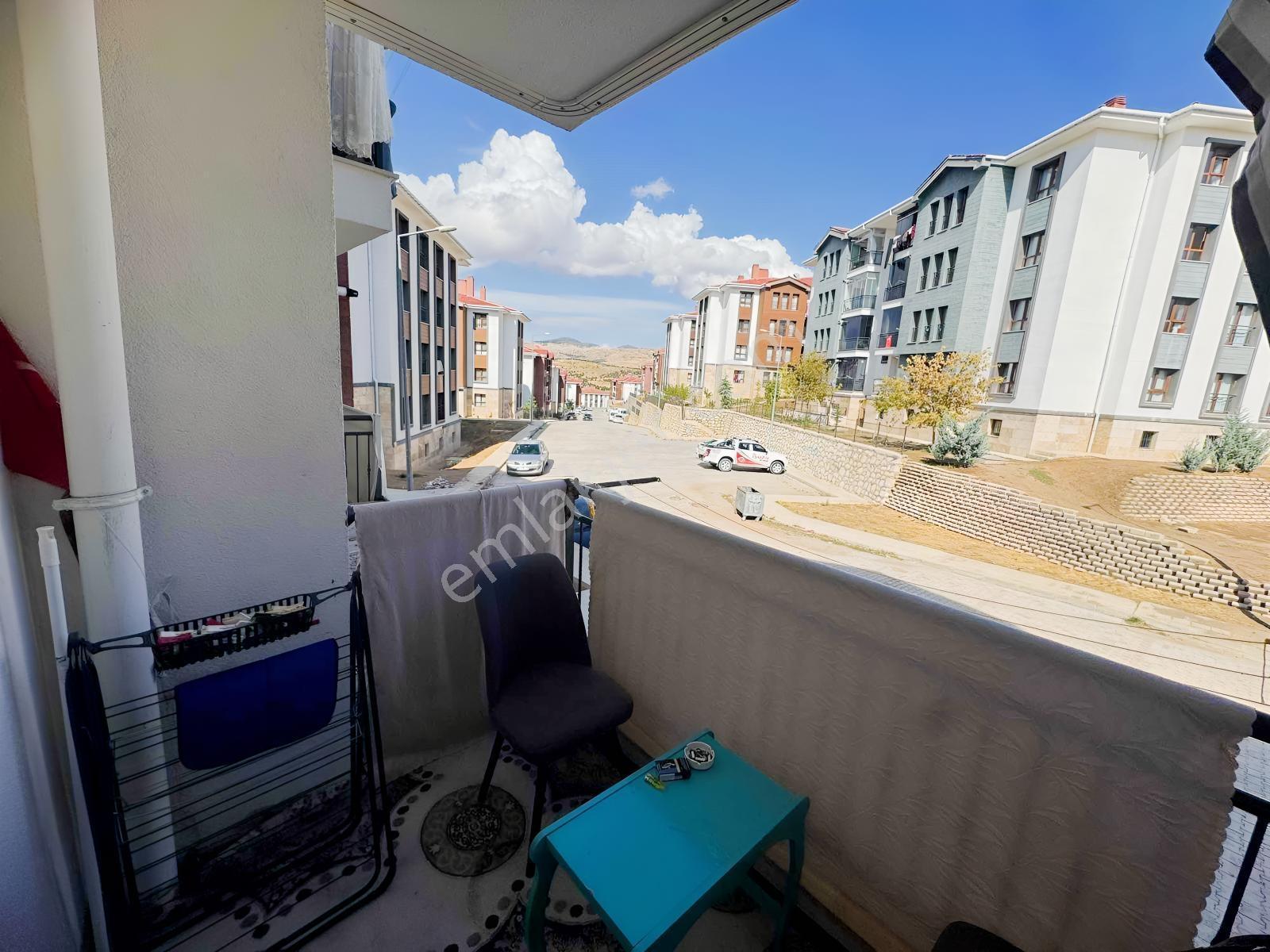 Çatalçeşme Tokilerinde Tapusu Hazır 2+1 Ara Kat Daire — fotoğraf 12