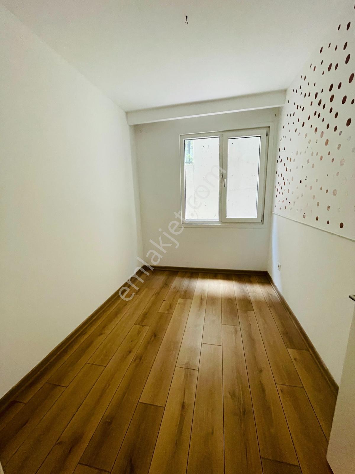 Kemerburgaz Metro Durağına 2 Dk Mesafede 150m2 3+1 Bahçe Katı — fotoğraf 5