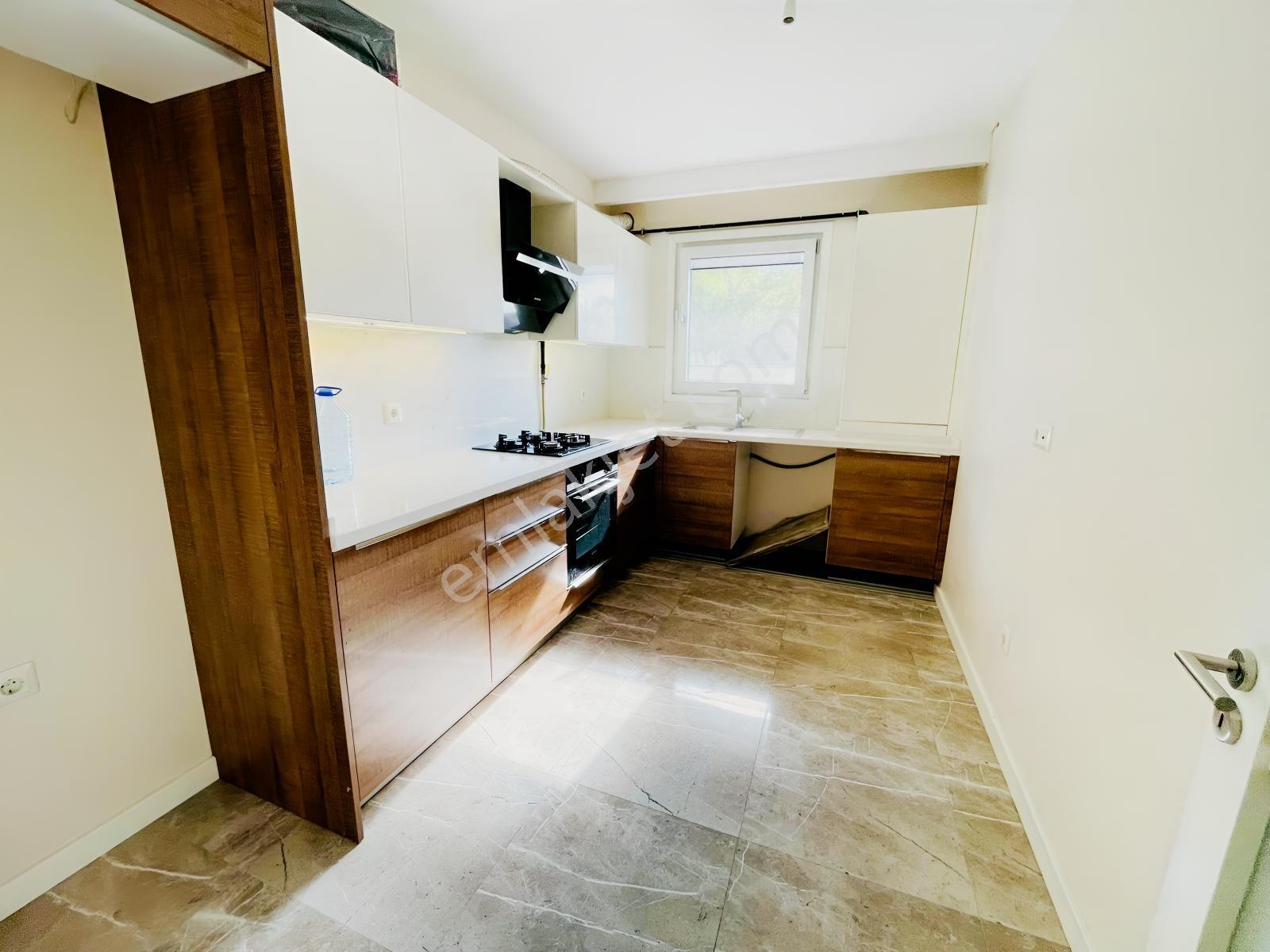 Kemerburgaz Metro Durağına 2 Dk Mesafede 150m2 3+1 Bahçe Katı — fotoğraf 12