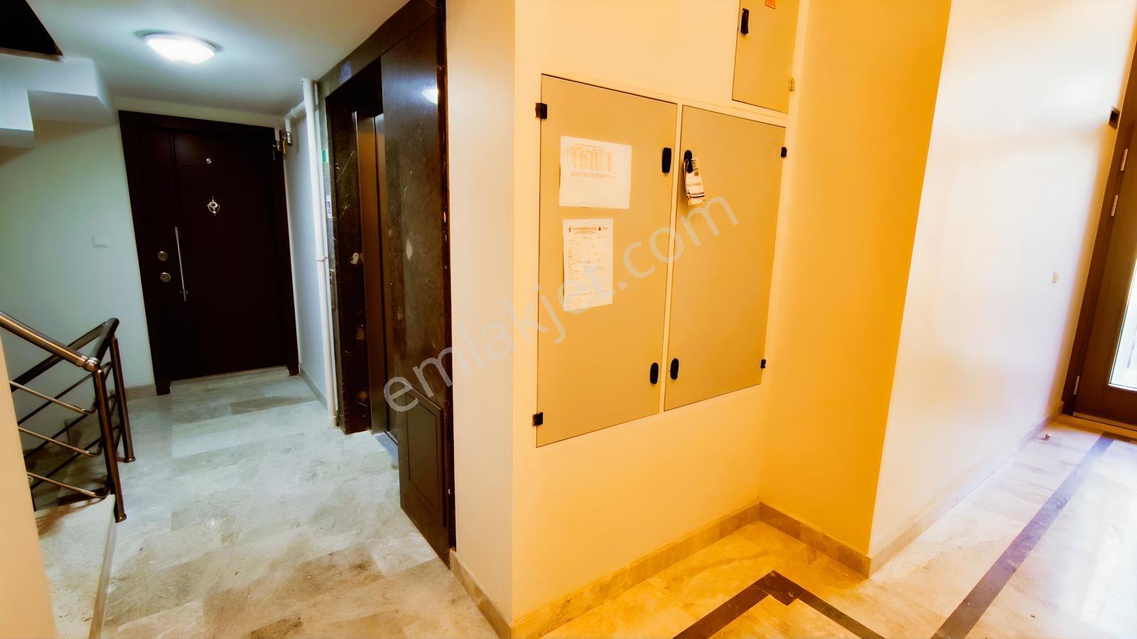Kemerburgaz Metro Durağına 2 Dk Mesafede 150m2 3+1 Bahçe Katı — fotoğraf 27