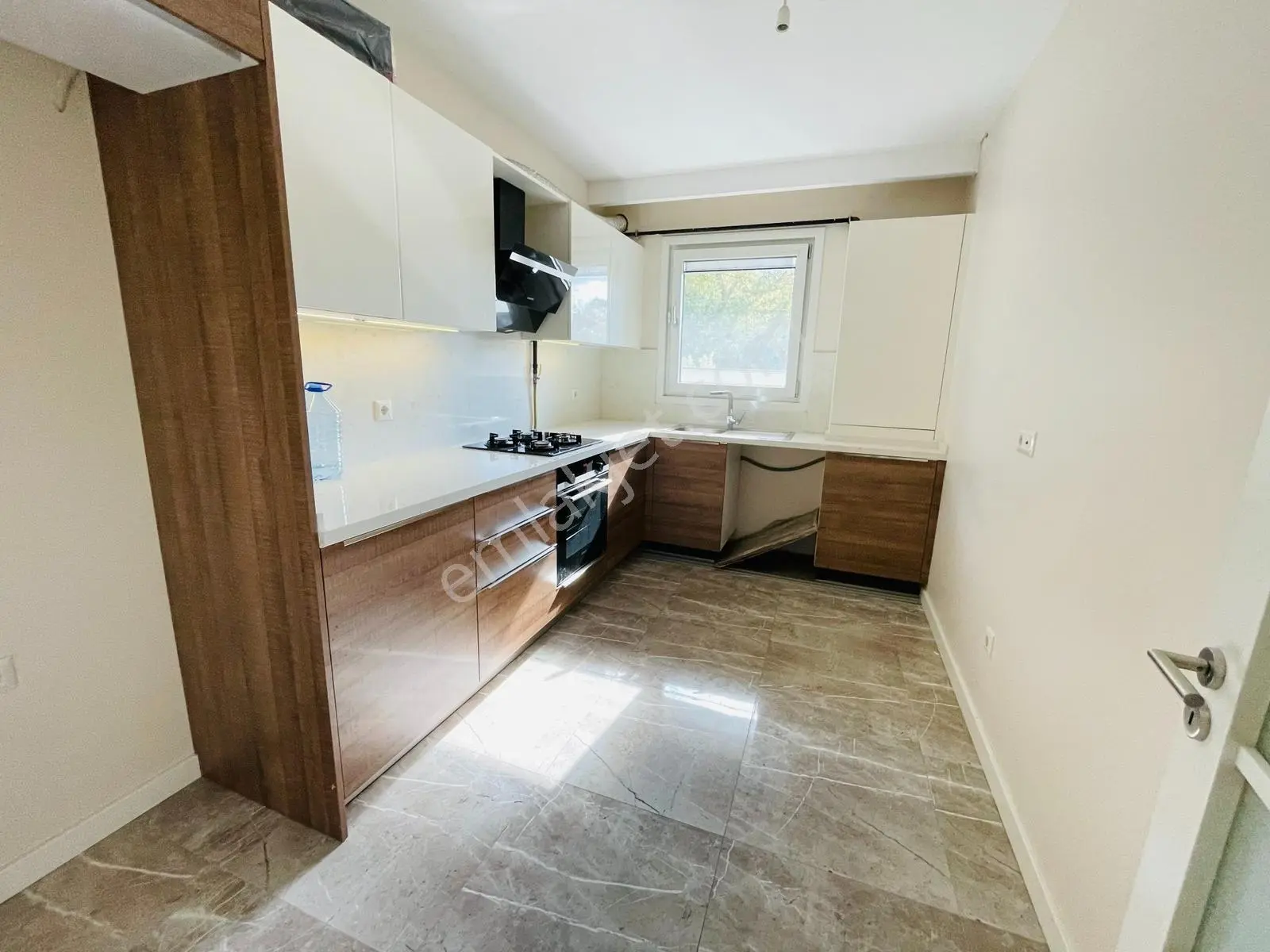 Kemerburgaz Metro Durağına 2 Dk Mesafede 150m2 3+1 Bahçe Katı — fotoğraf 41