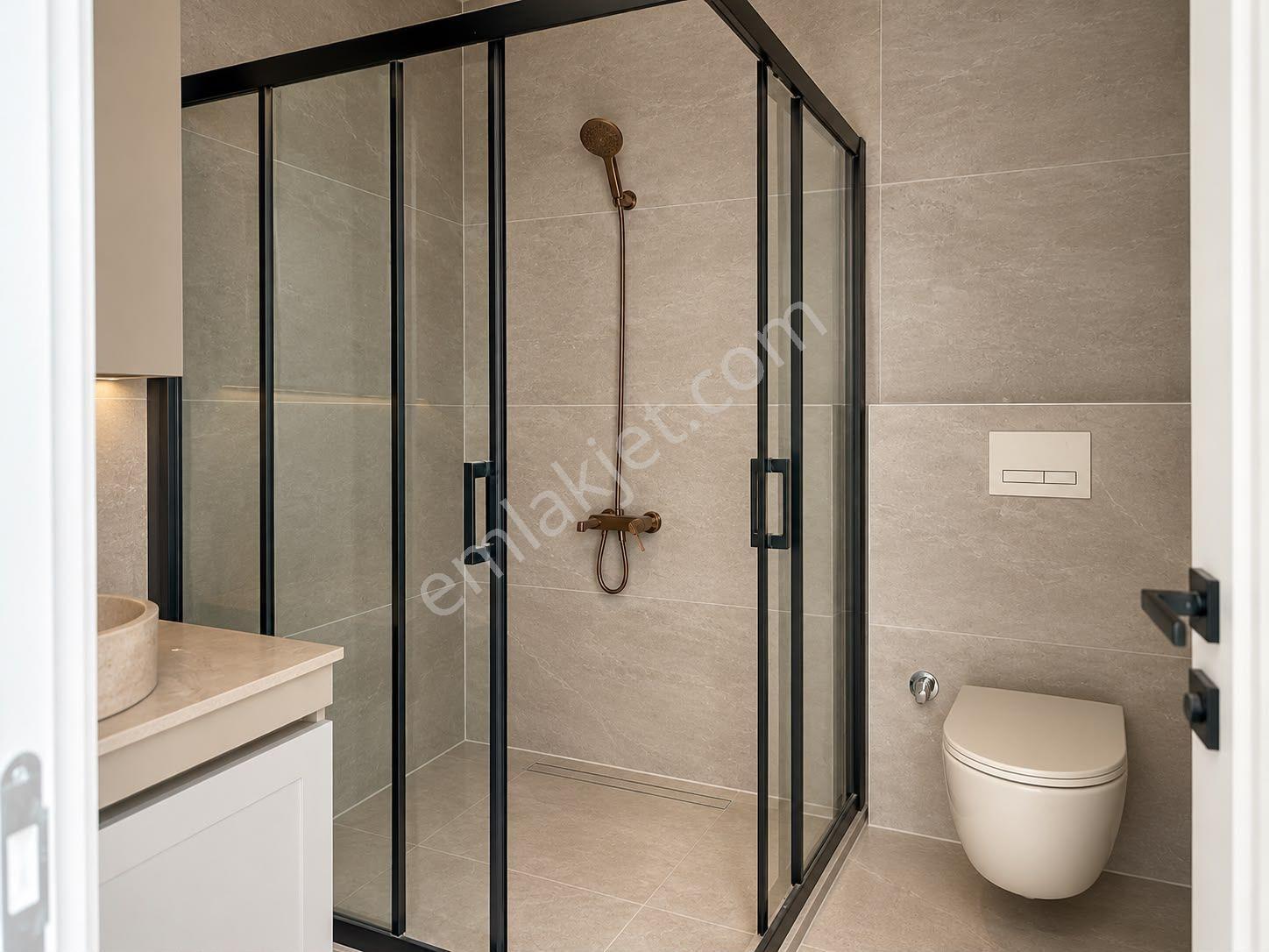 Alata'da Satılık Tripleks Villa, 4+1, 210m², Havuzlu — fotoğraf 23