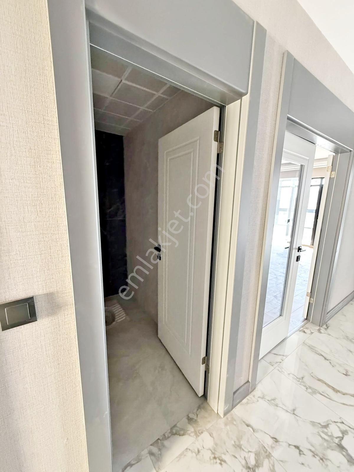 Sancakte'pe Merkezde Full Yapılı Sıfır E.banyolu Satılık Daire.. — fotoğraf 30