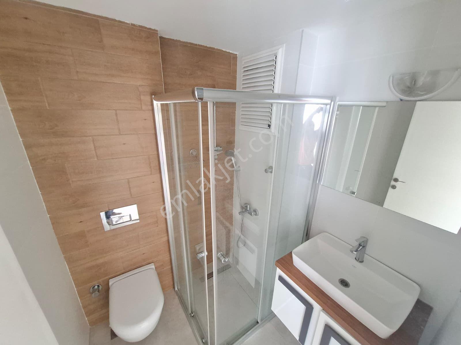 100.yıl Altıneller Diş Hastanesi Civarı Sitede Havuzlu Hasarsız Giy.odalı D.gaz Ç.banyolu 2+1 — fotoğraf 12