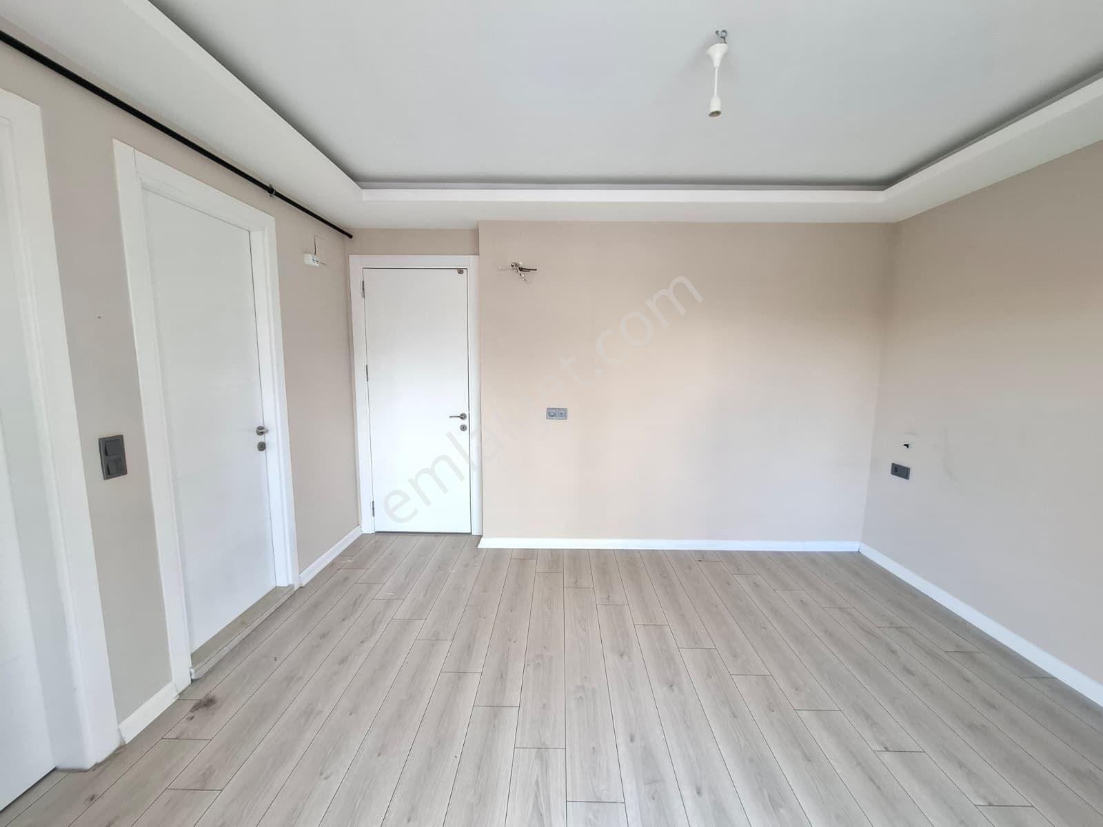100.yıl Altıneller Diş Hastanesi Civarı Sitede Havuzlu Hasarsız Giy.odalı D.gaz Ç.banyolu 2+1 — fotoğraf 15