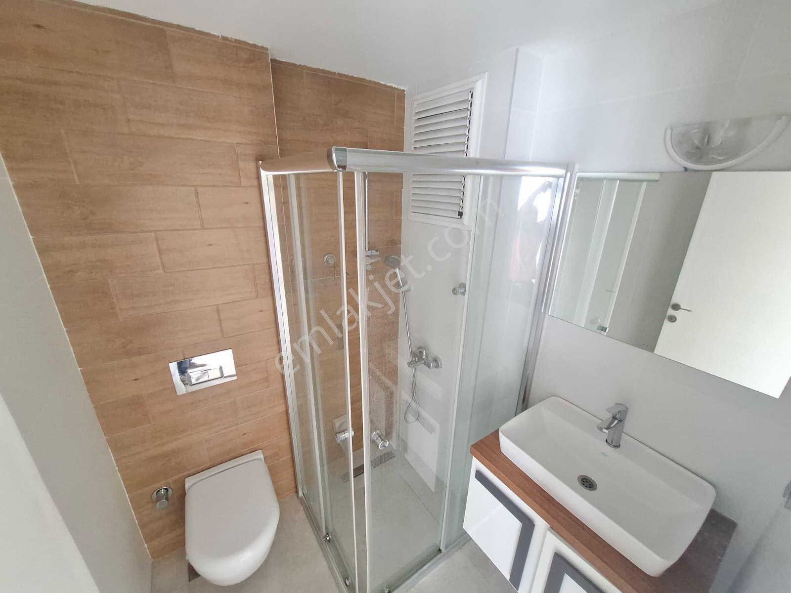 100.yıl Altıneller Diş Hastanesi Civarı Sitede Havuzlu Hasarsız Giy.odalı D.gaz Ç.banyolu 2+1 — fotoğraf 16