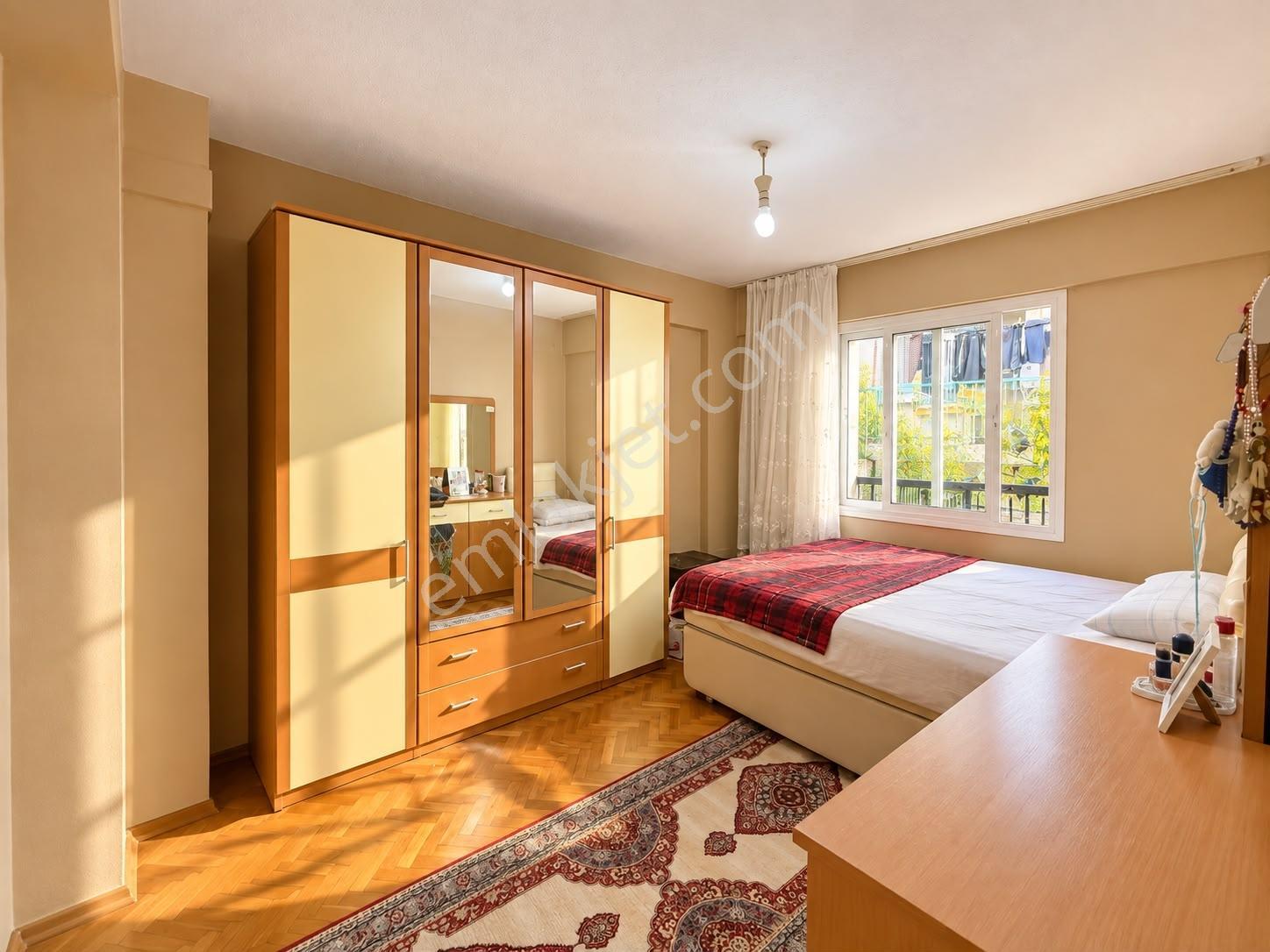 Kahramanlar Fuar Kapısı Yakını Satılık 2+1 Boş Daire — fotoğraf 15