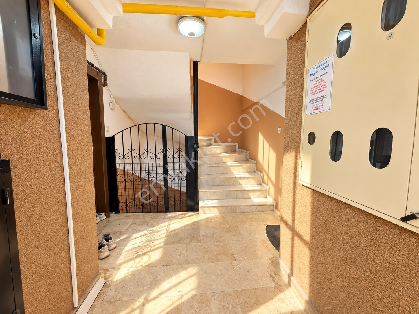 Kahramanlar Fuar Kapısı Yakını Satılık 2+1 Boş Daire — fotoğraf 18